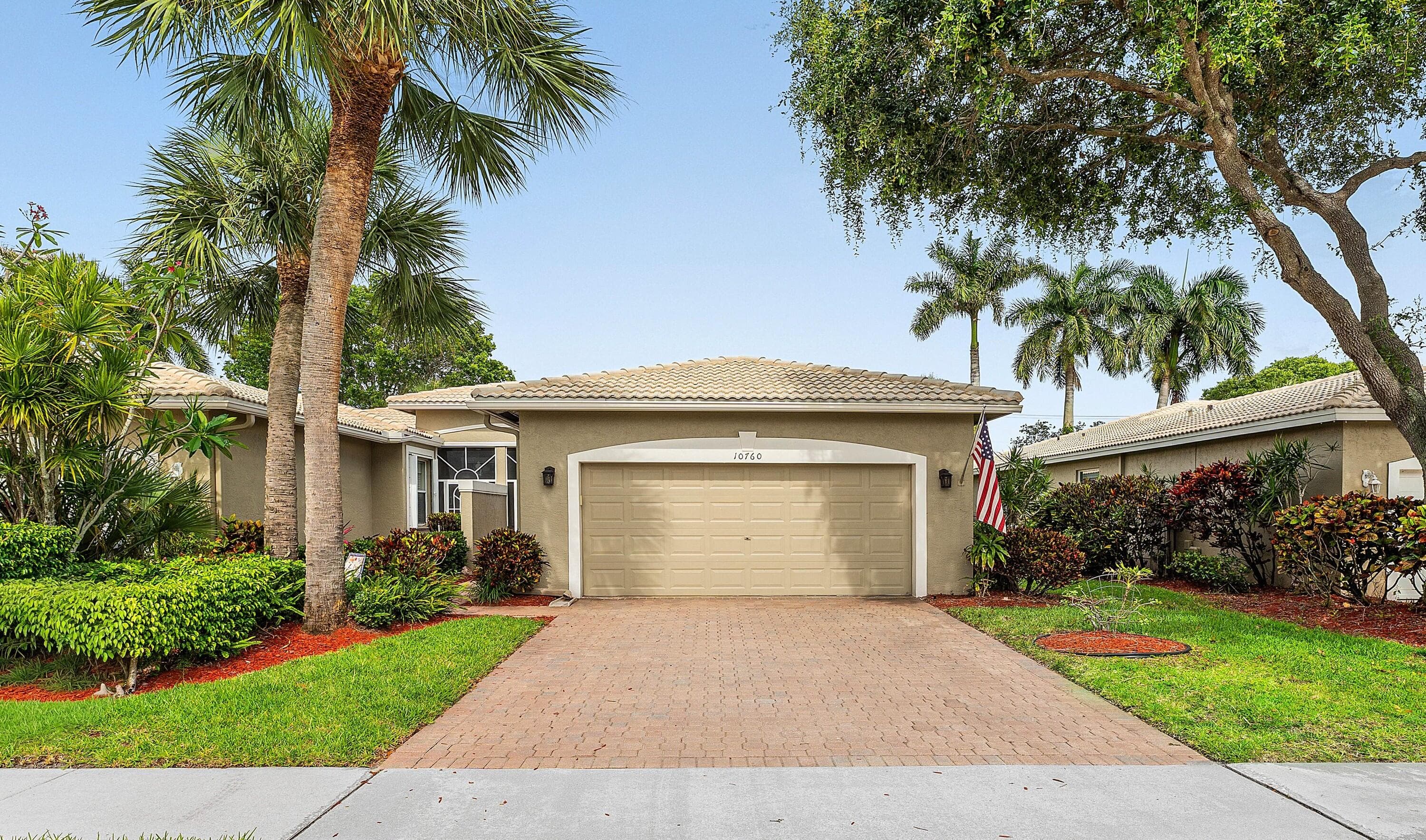 10760 Royal Caribbean Circle, Boynton Beach, FL 33437