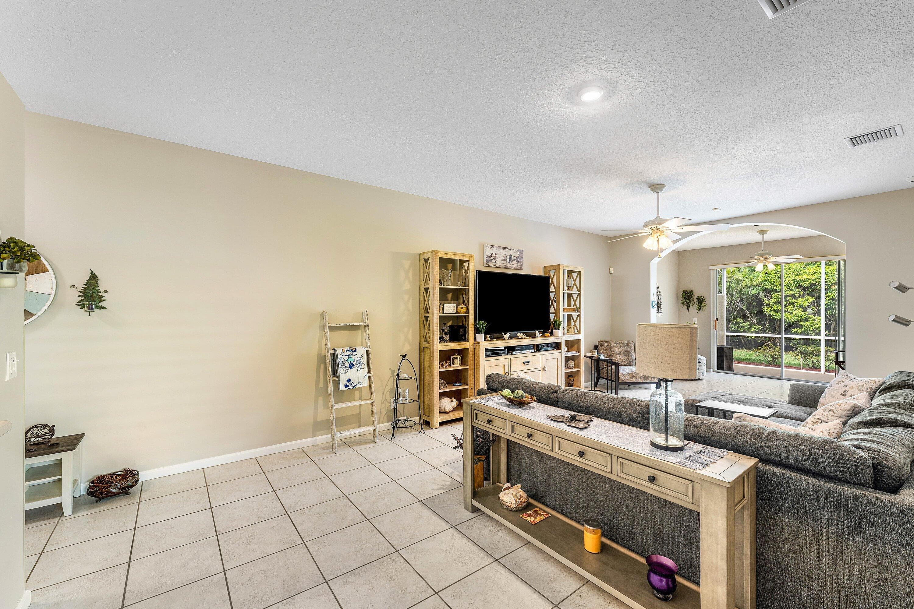 10760 Royal Caribbean Circle, Boynton Beach, FL 33437 9