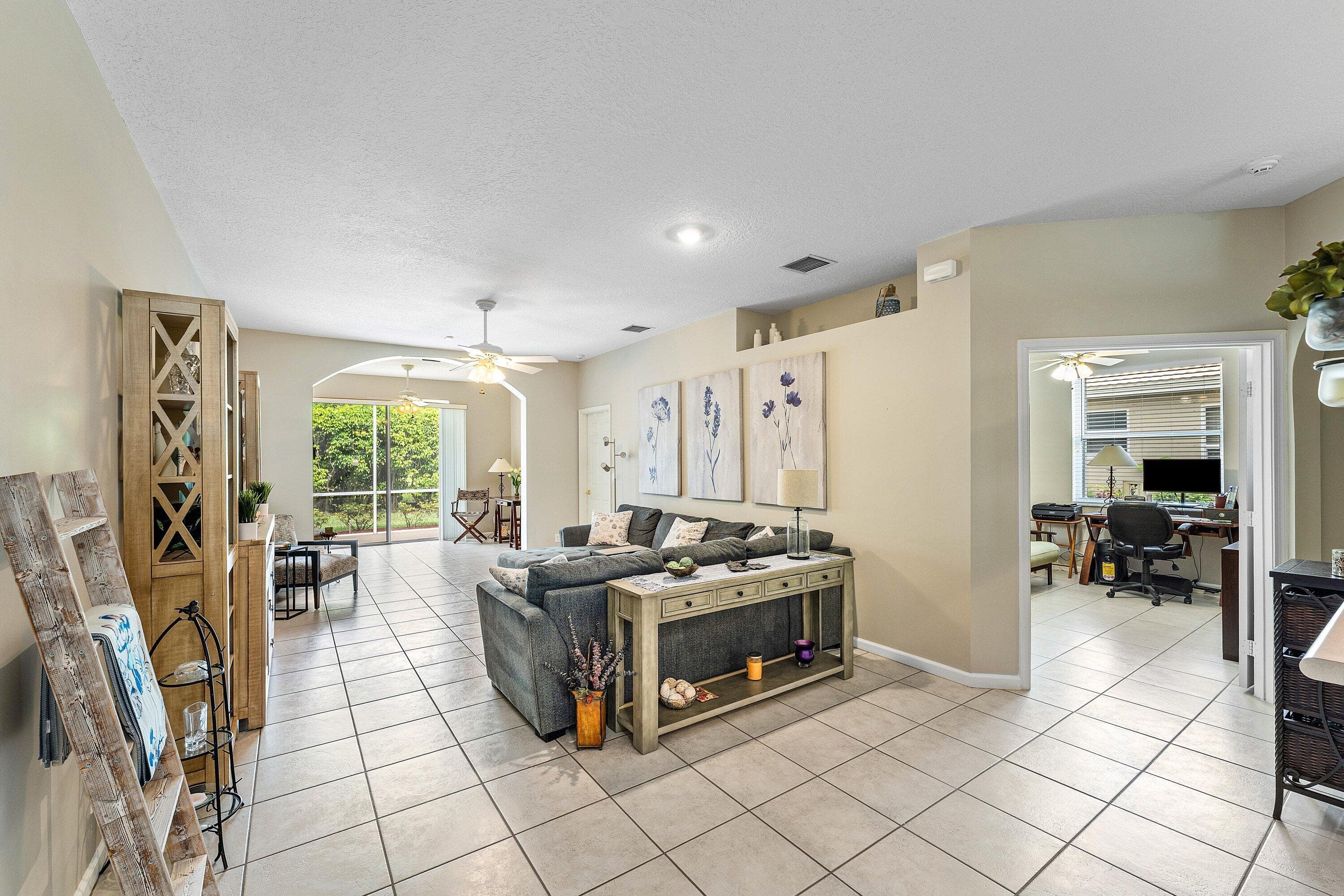 10760 Royal Caribbean Circle, Boynton Beach, FL 33437 10