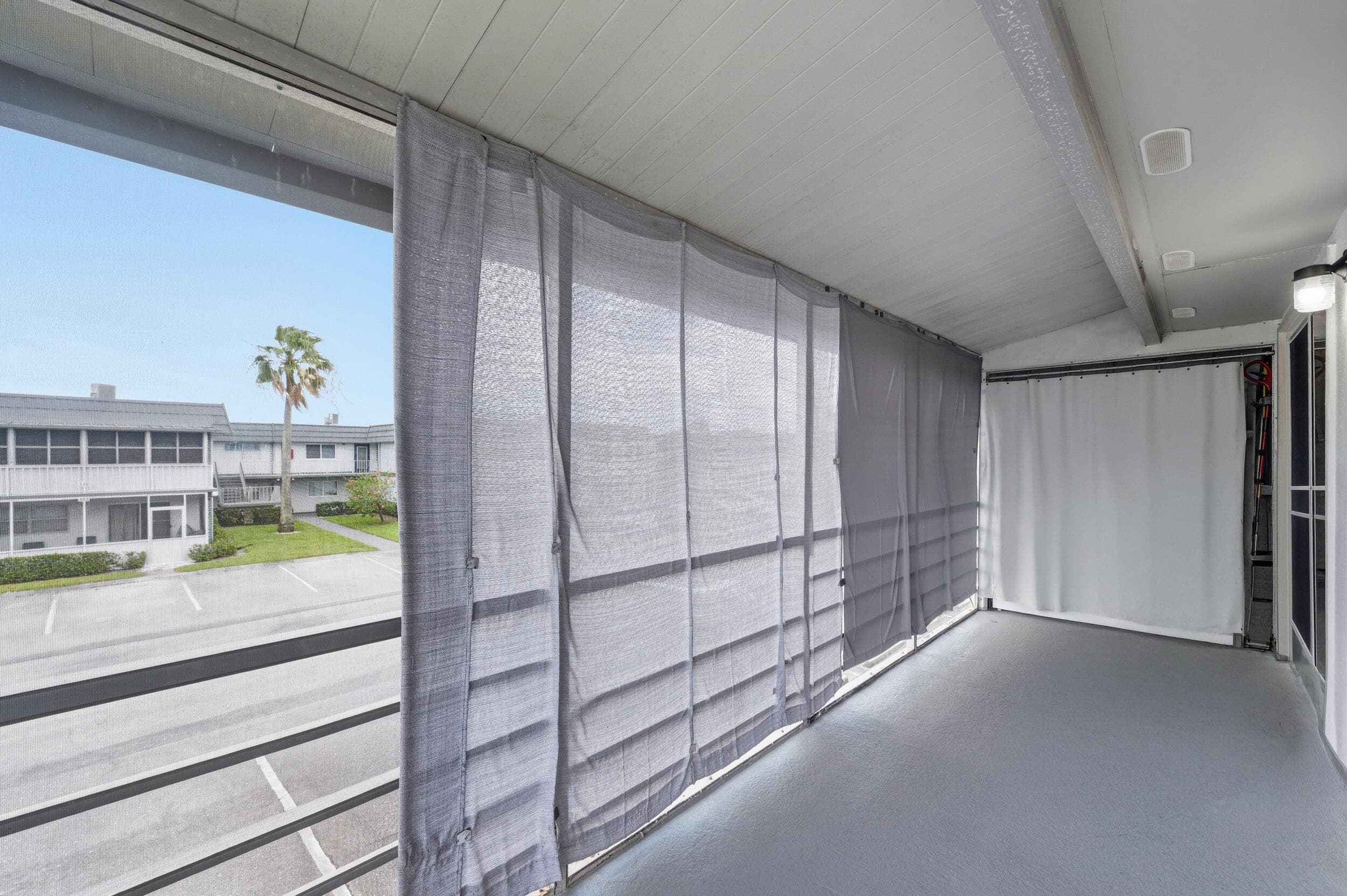 376 Saxony H, Delray Beach, FL 33446 23