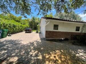 3205 NW 87th Avenue, Coral Springs, FL 33071 4