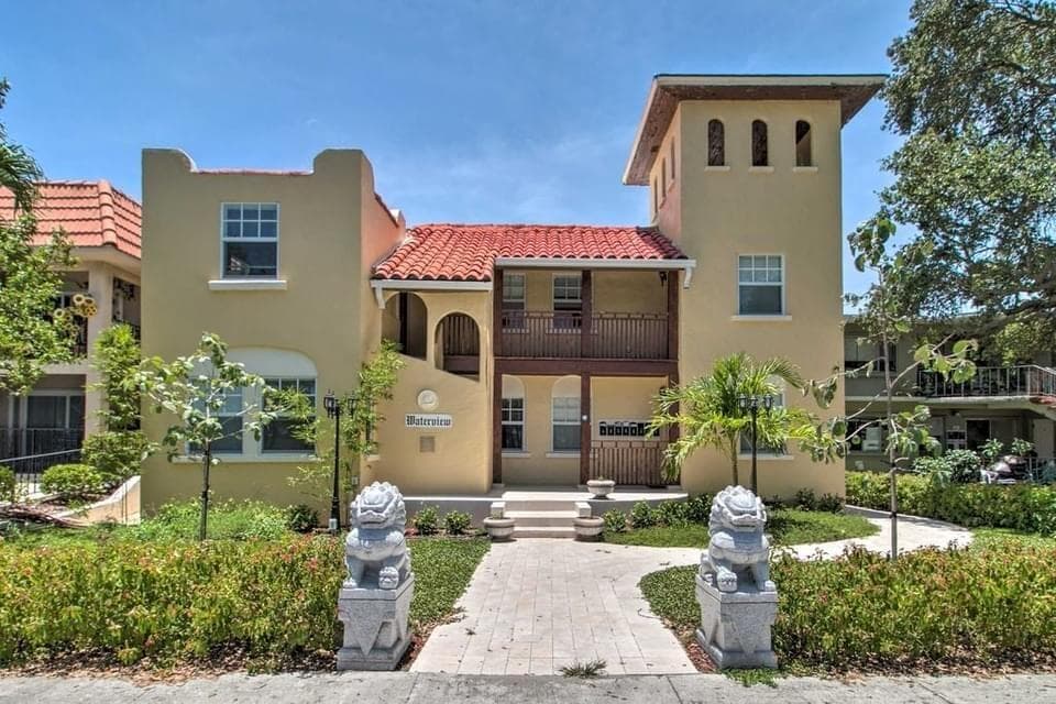 407 S Lakeside Drive, Lake Worth Beach, FL 33460