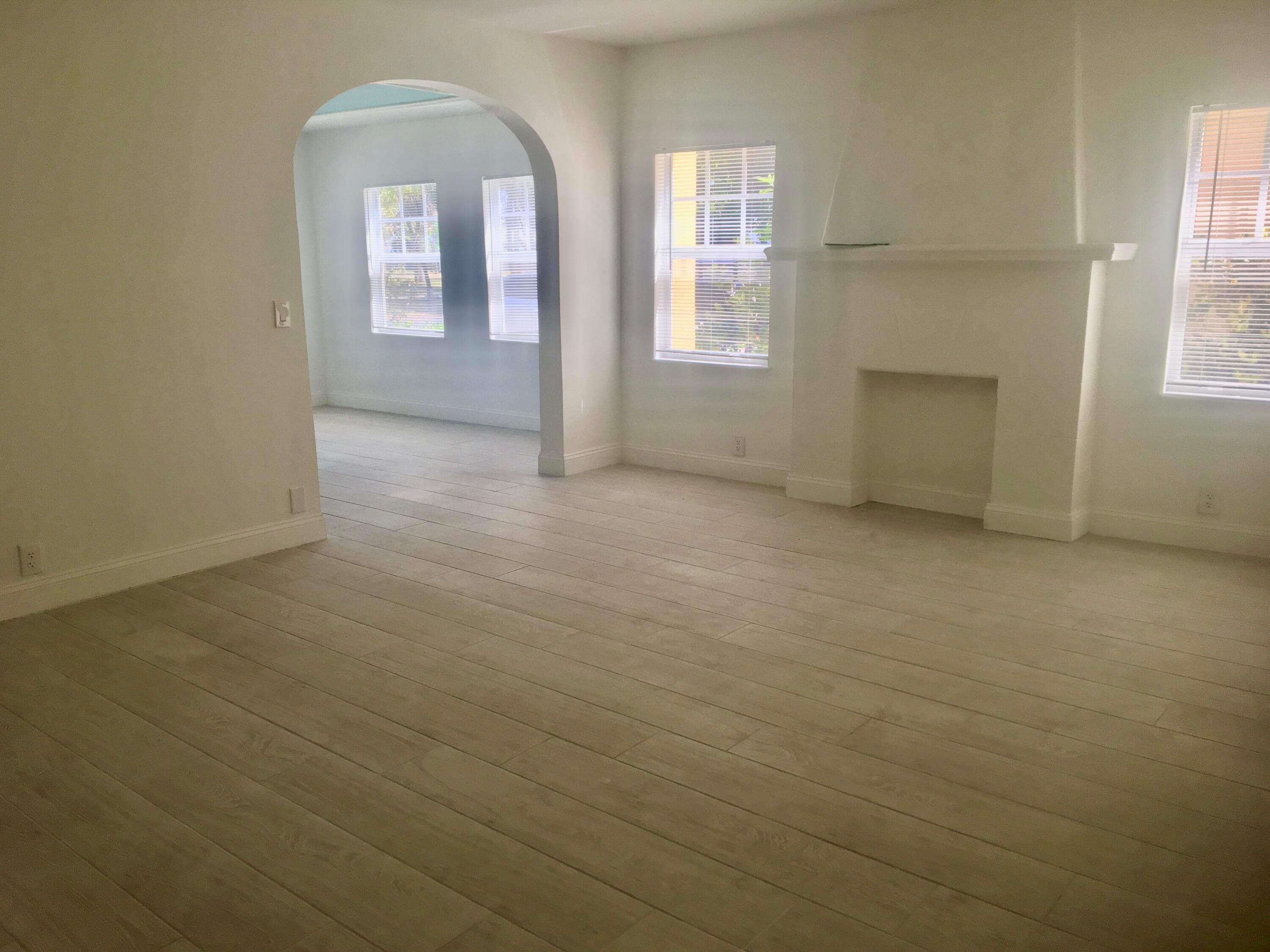 407 S Lakeside Drive, Lake Worth Beach, FL 33460 4