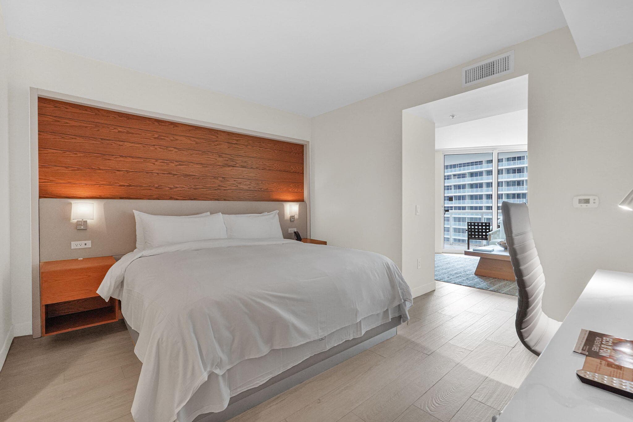 505 N Fort Lauderdale Beach Boulevard 1403, Fort Lauderdale, FL 33304 22