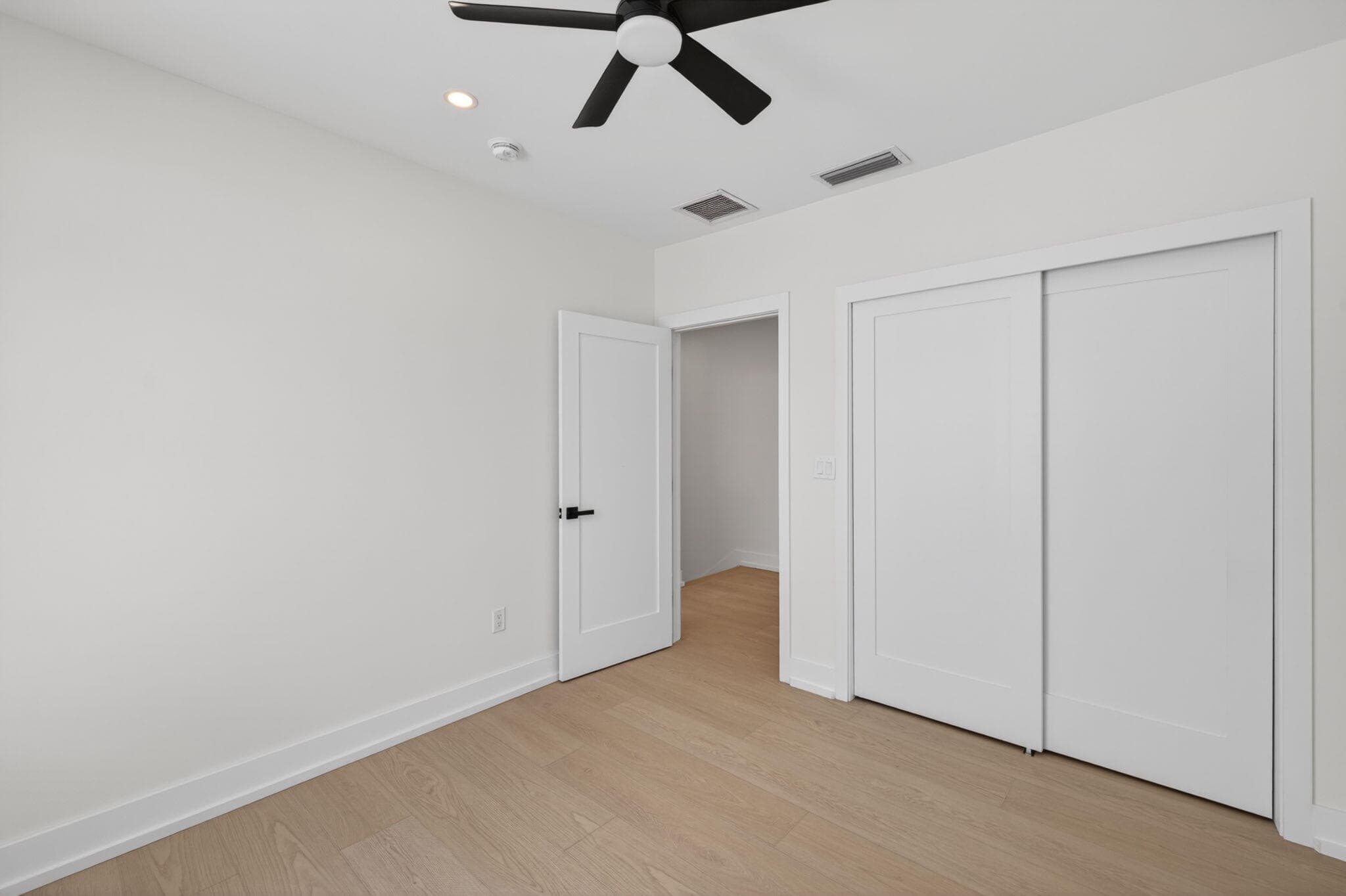 509 SW 11th Street, Fort Lauderdale, FL 33315 34