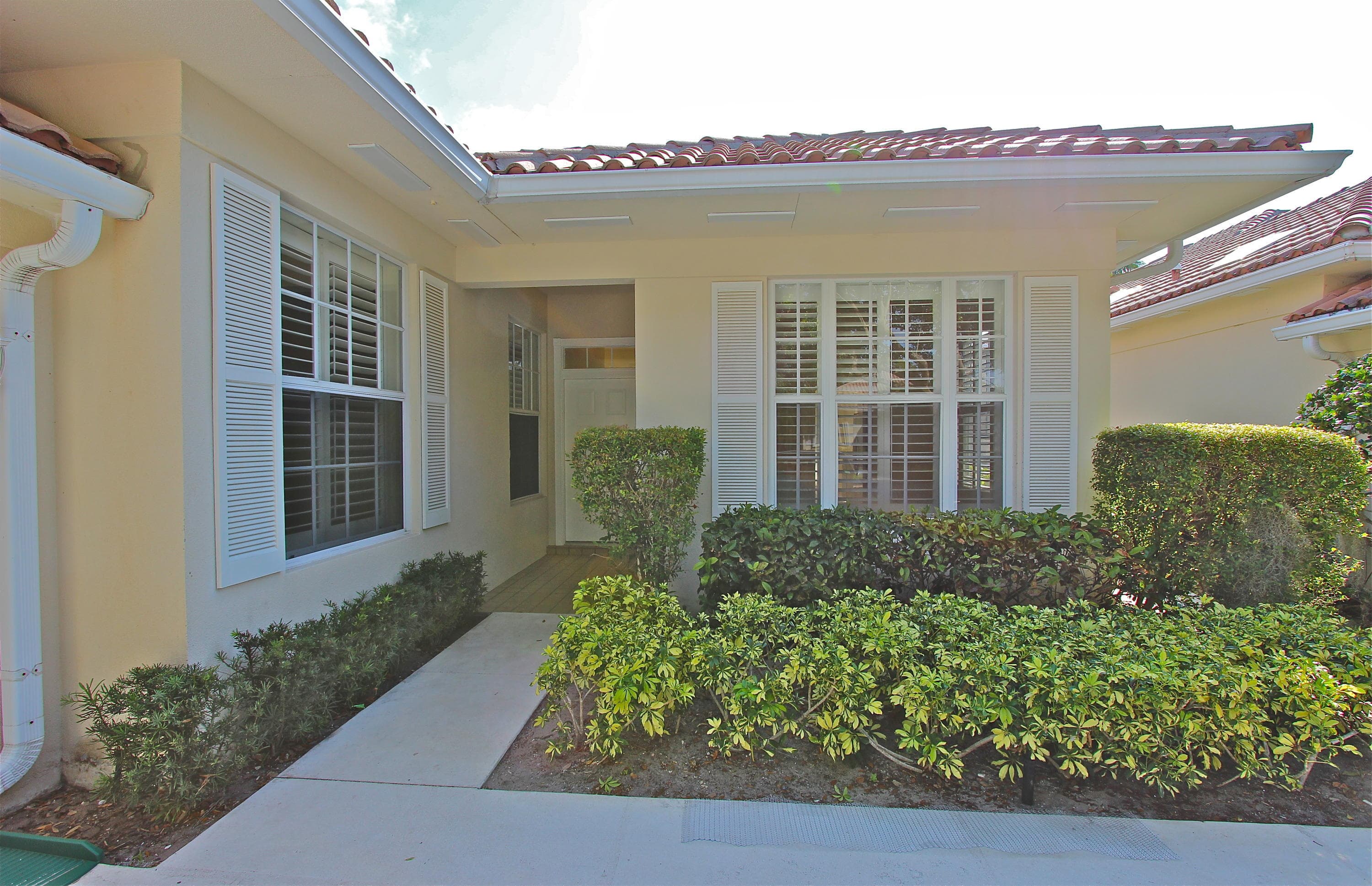 160 Lost Bridge Drive, Palm Beach Gardens, FL 33410 3
