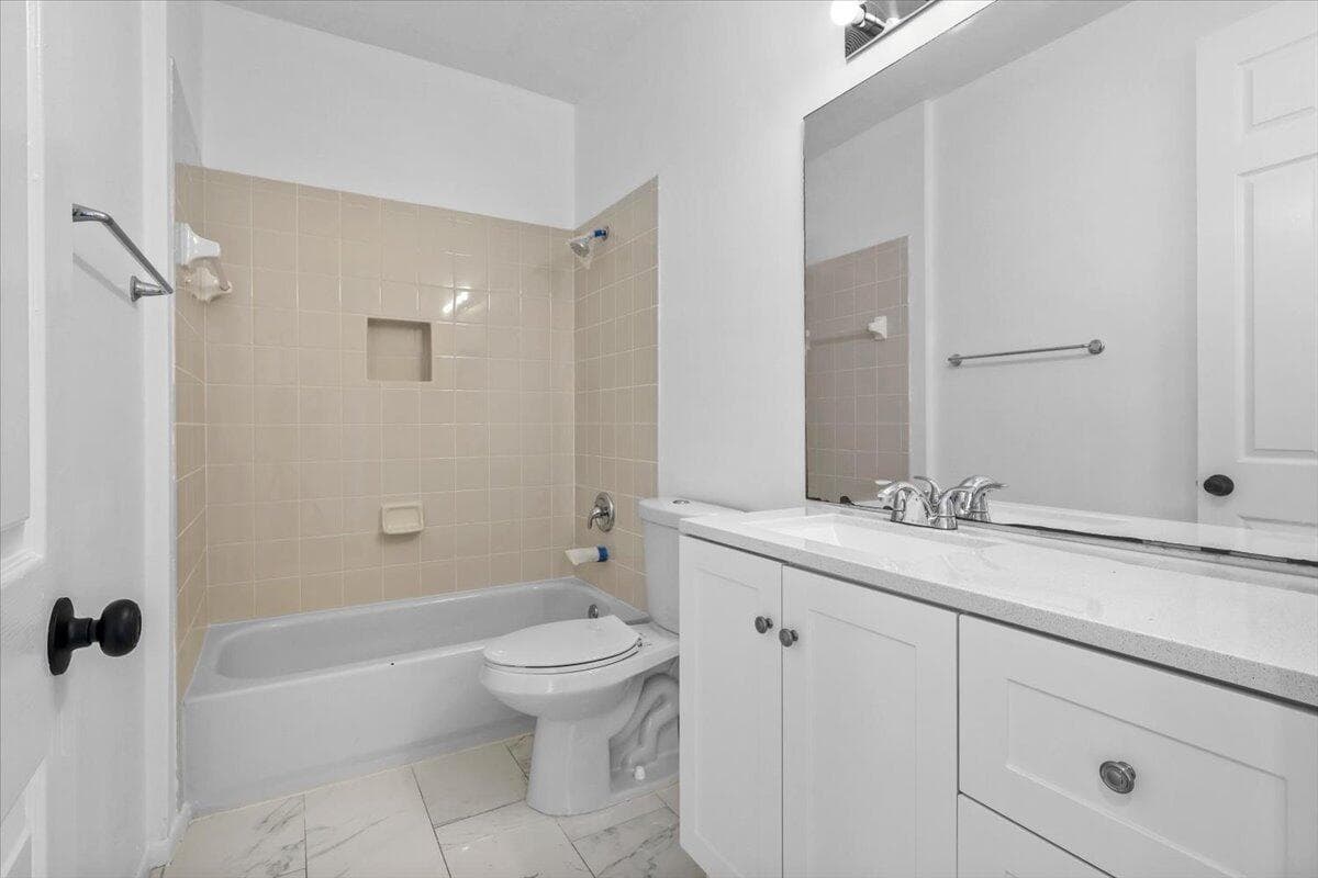 1831 Waldorf Drive, Royal Palm Beach, FL 33411 56