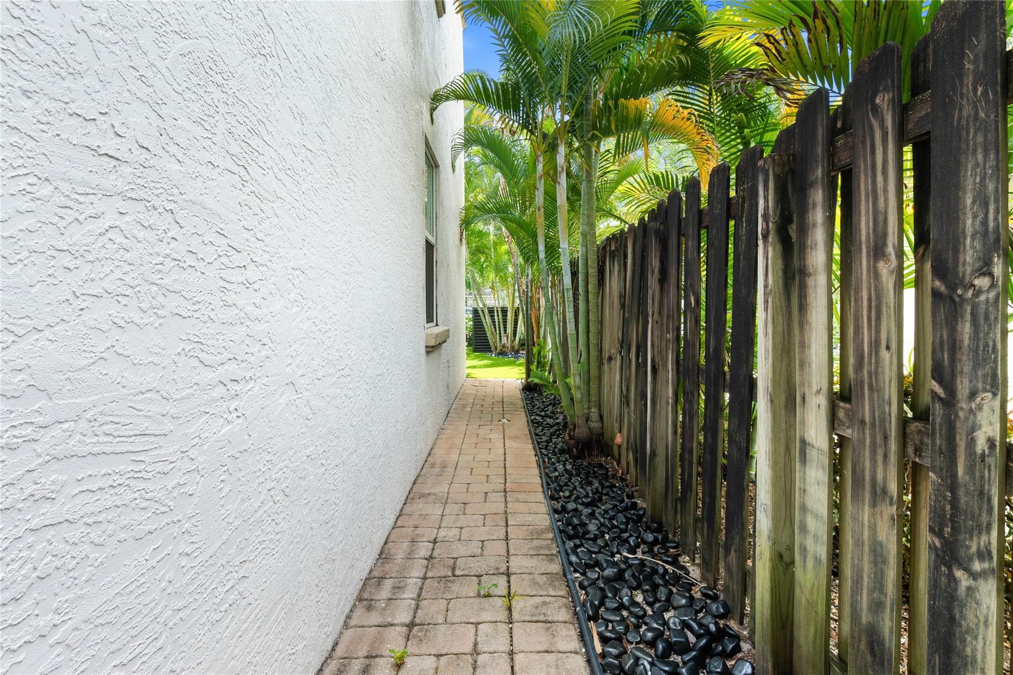 417 SW 8th Street, Fort Lauderdale, FL 33315 29