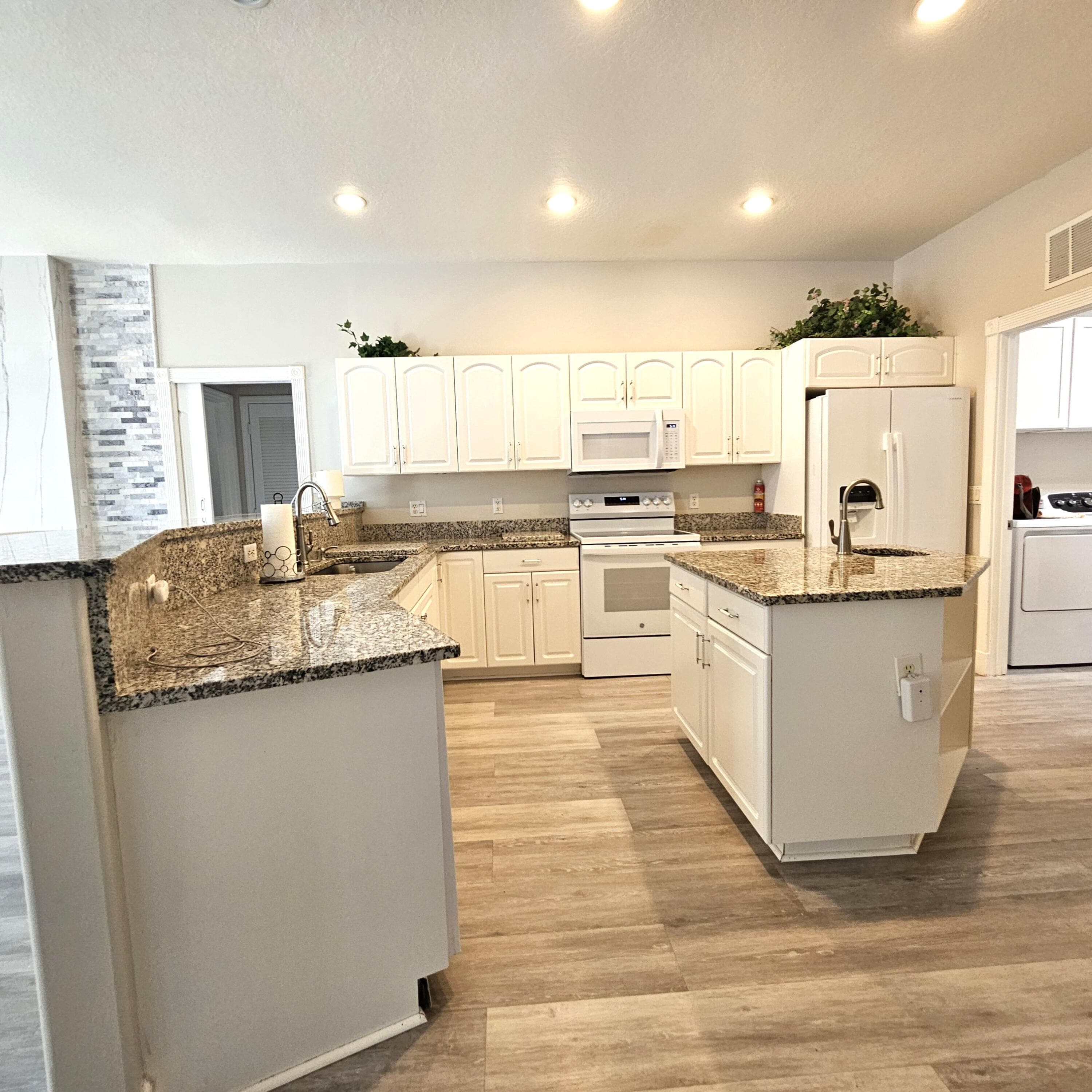 2720 SE Kern Road, Port St. Lucie, FL 34984 4