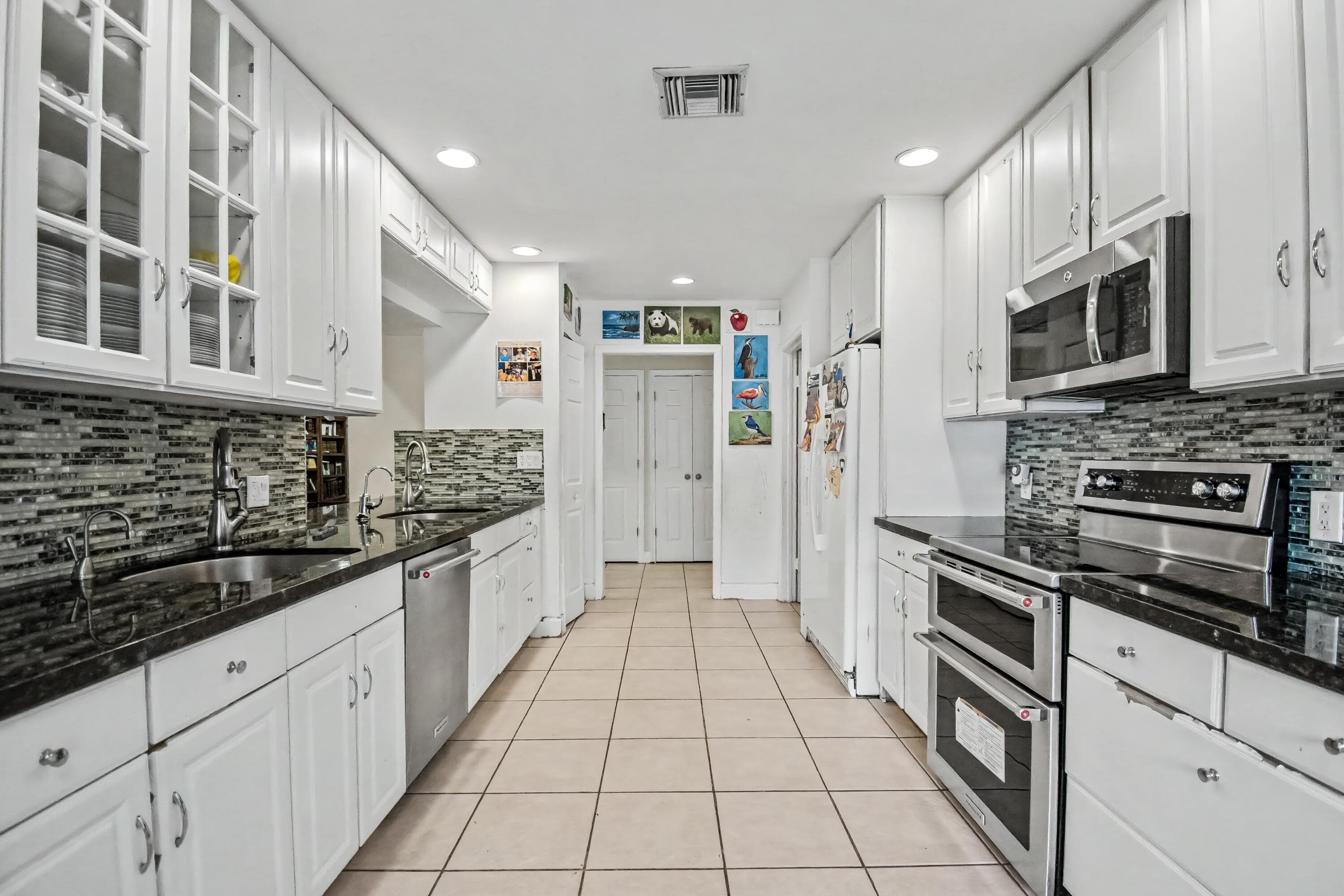 22051 Montoya Drive, Boca Raton, FL 33433 26