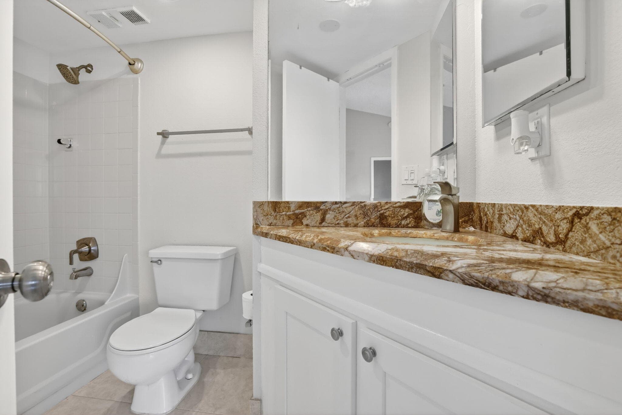 2445 SW 18th Terrace 922, Fort Lauderdale, FL 33315 25