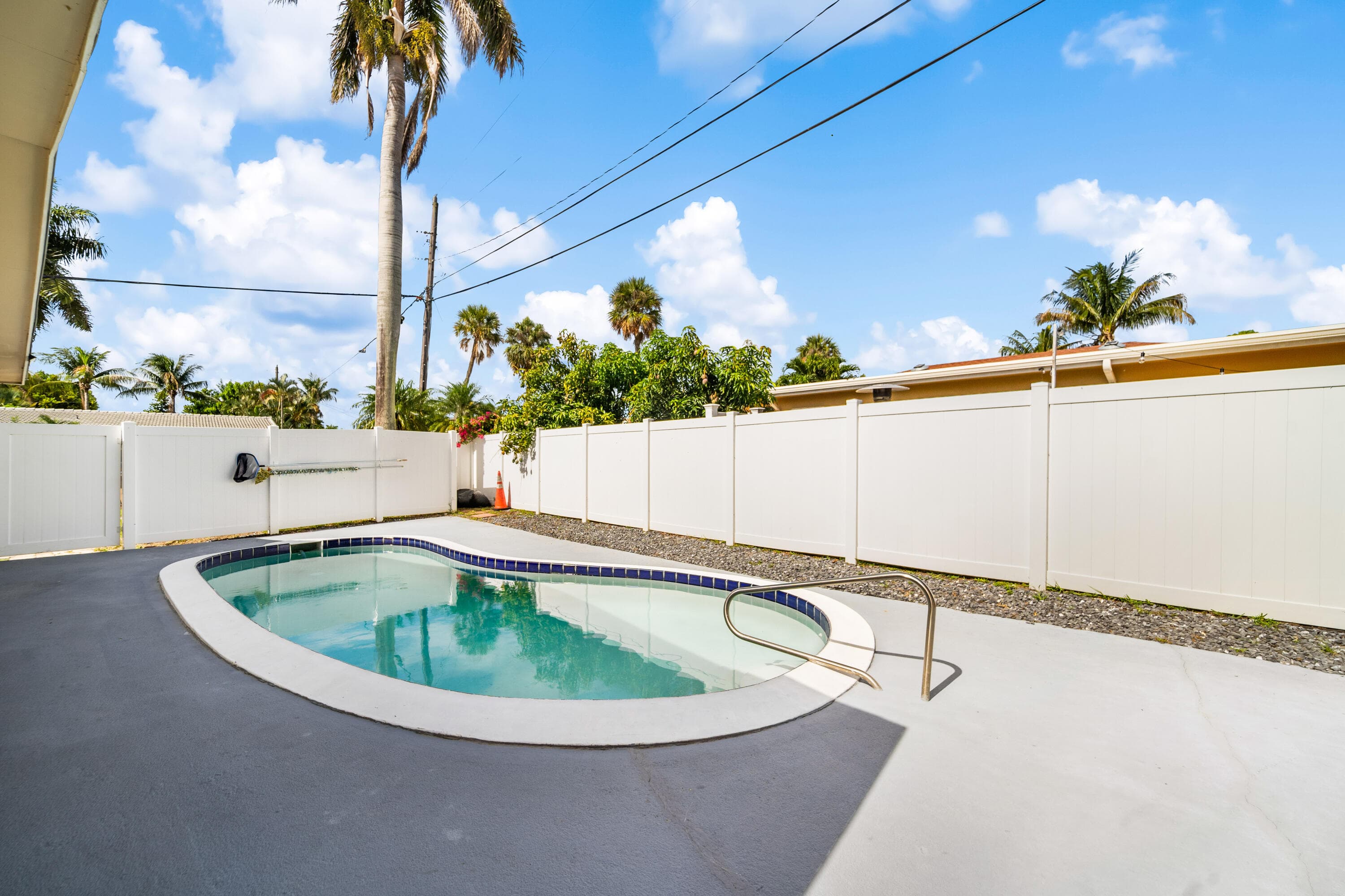 795 SE 17th Street 795, Deerfield Beach, FL 33441 35