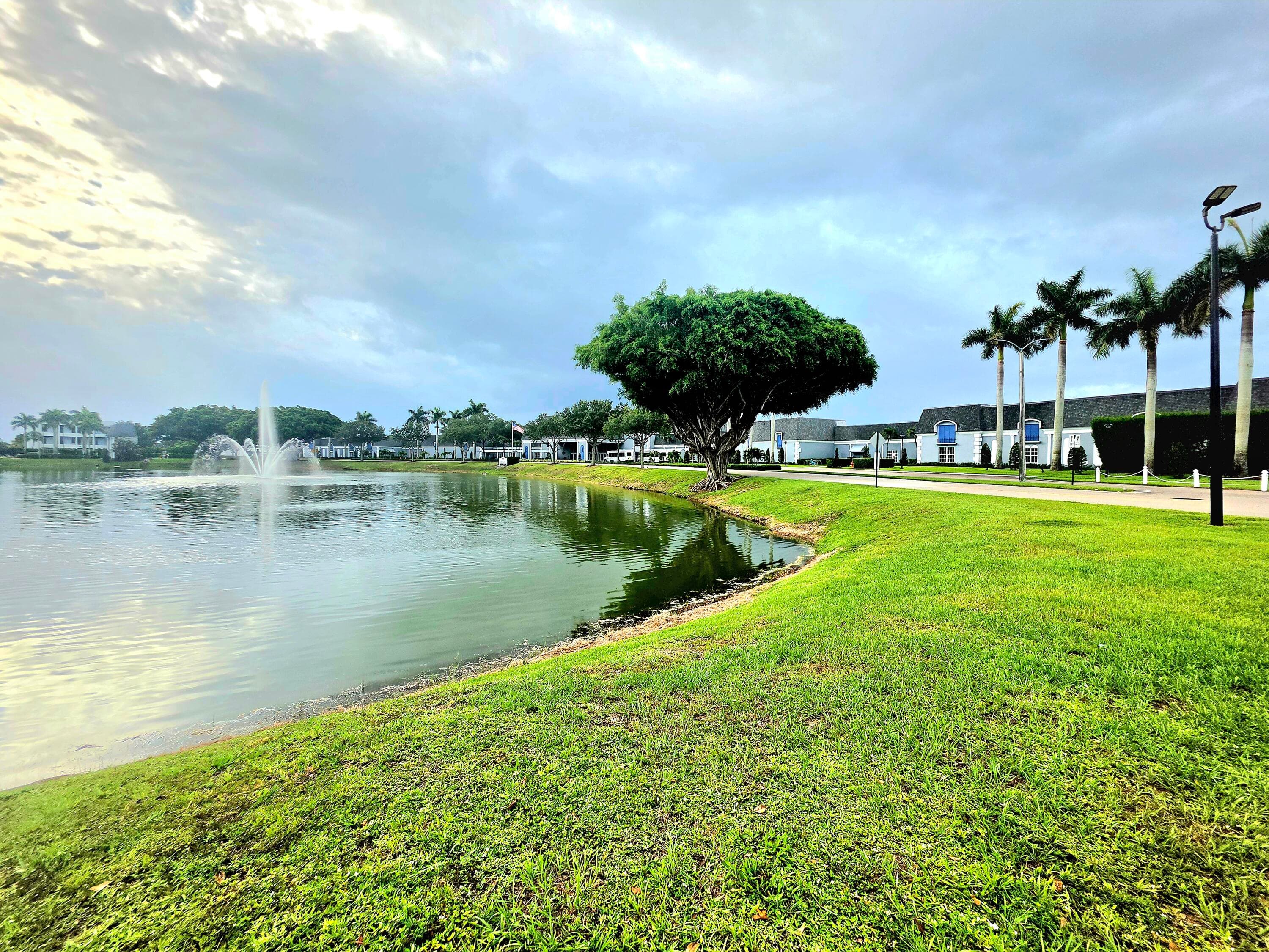 719 Flanders O, Delray Beach, FL 33484 34