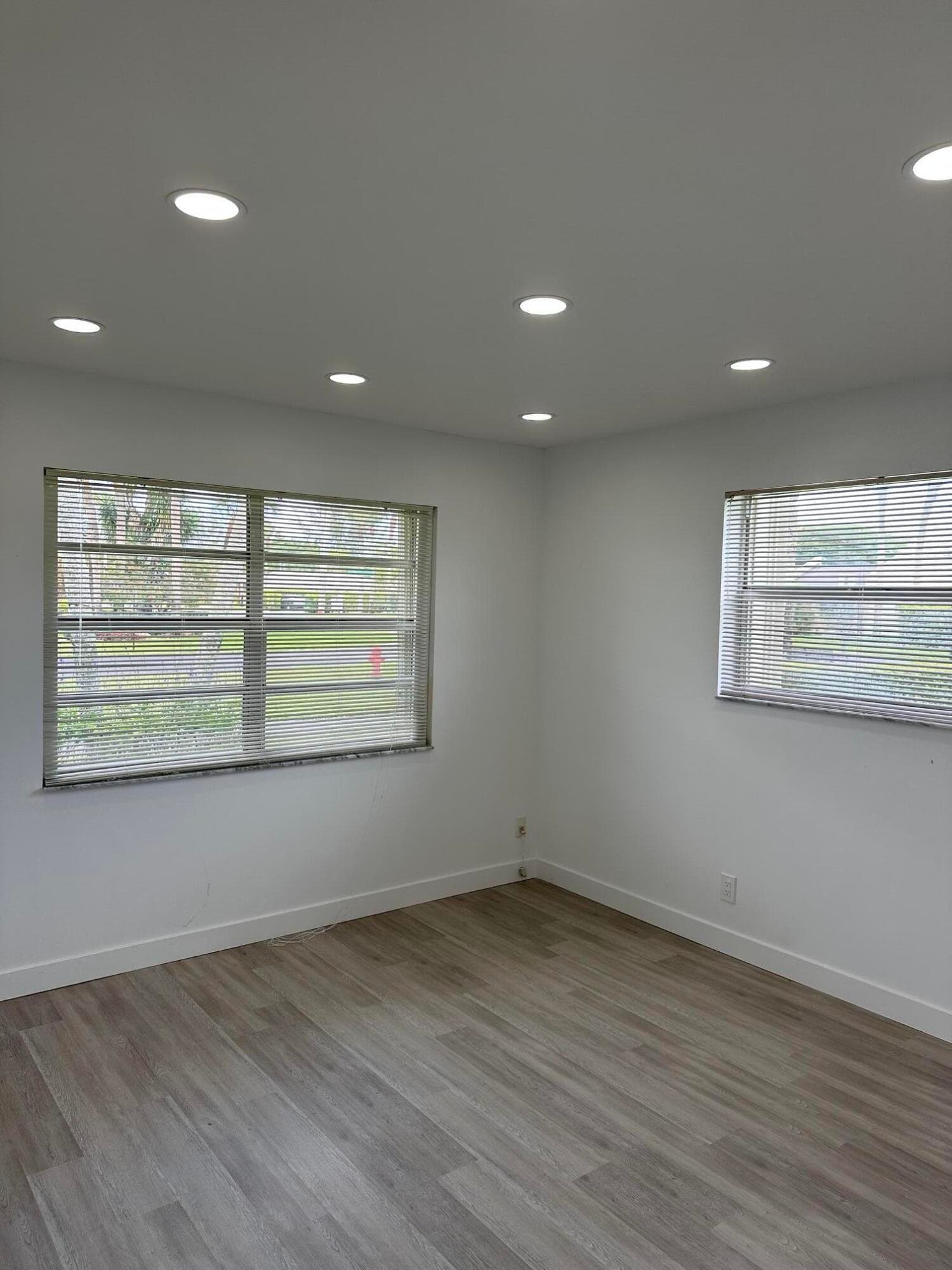 100 Lake Rebecca Drive, West Palm Beach, FL 33411 23