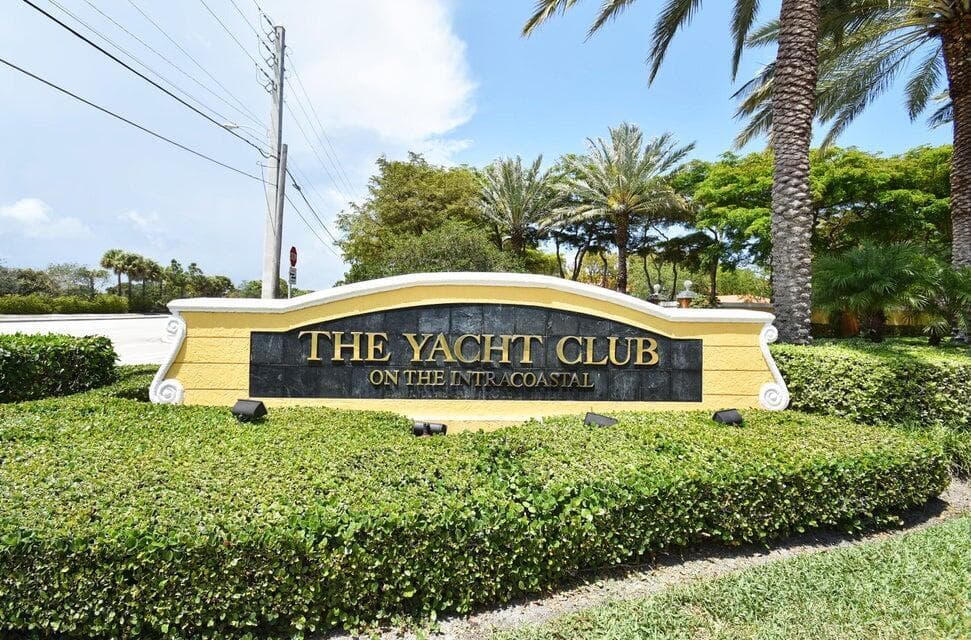 107 Yacht Club Way 208, Hypoluxo, FL 33462 27