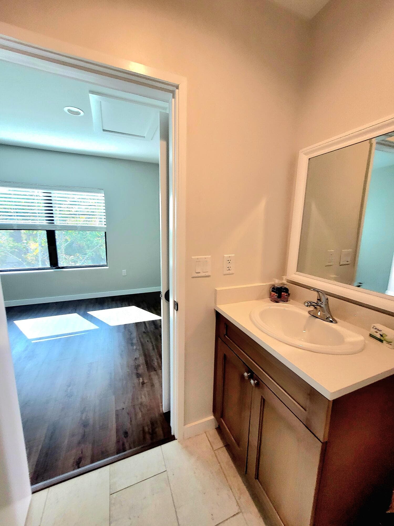 11810 SE Dixie Highway Apt 1, Hobe Sound, FL 33455 5