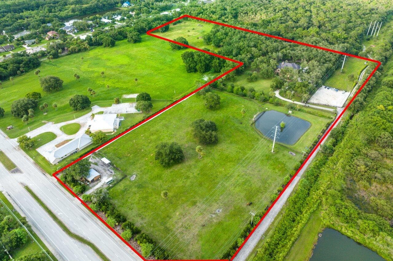 4560 S 25th Street, Fort Pierce, FL 34981 17
