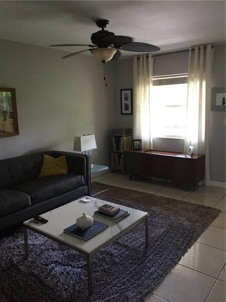 2741 NE 8th Avenue 14, Wilton Manors, FL 33334 3