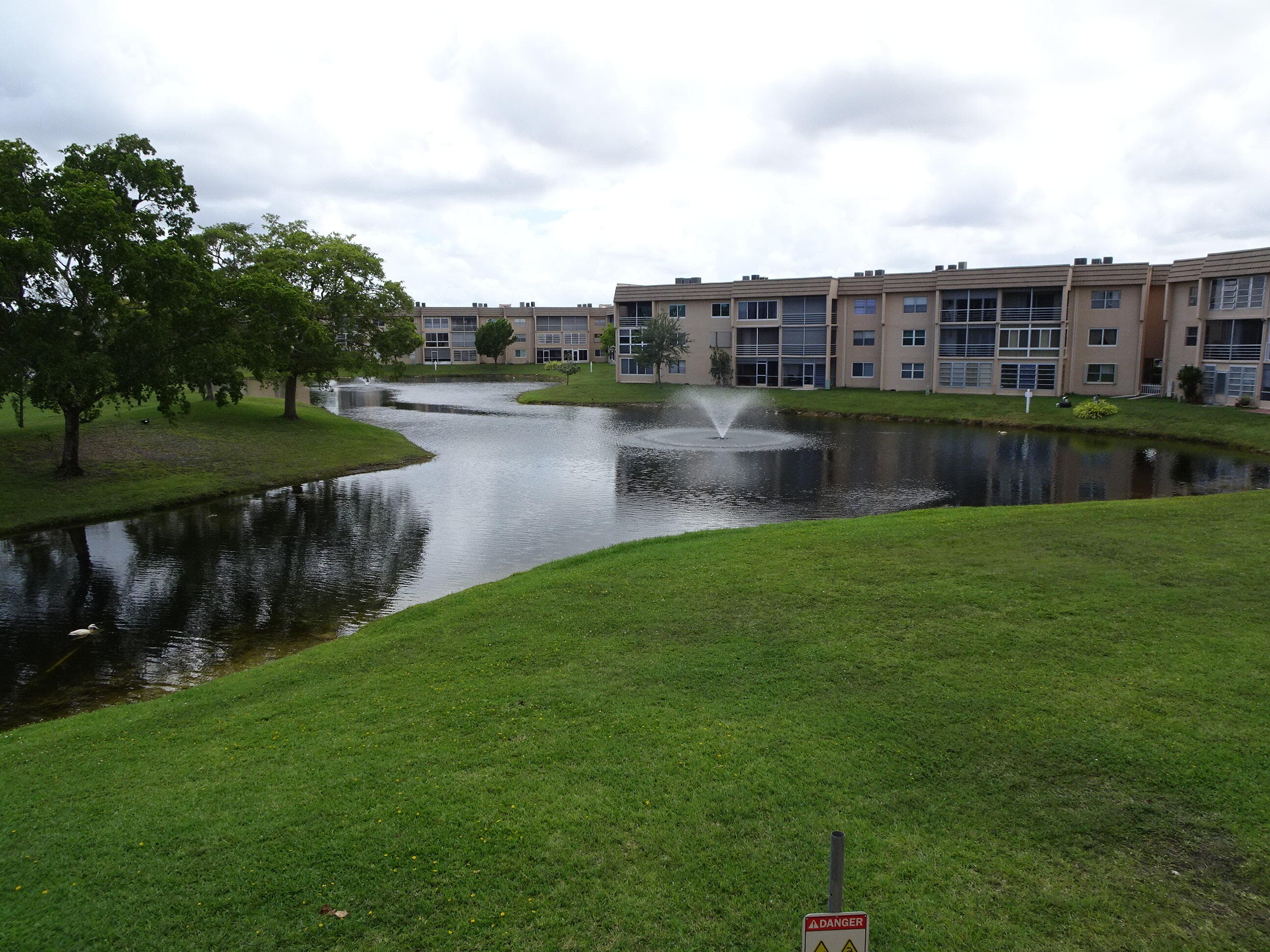 9261 Sunrise Lakes Boulevard 210, Fort Lauderdale, FL 33322