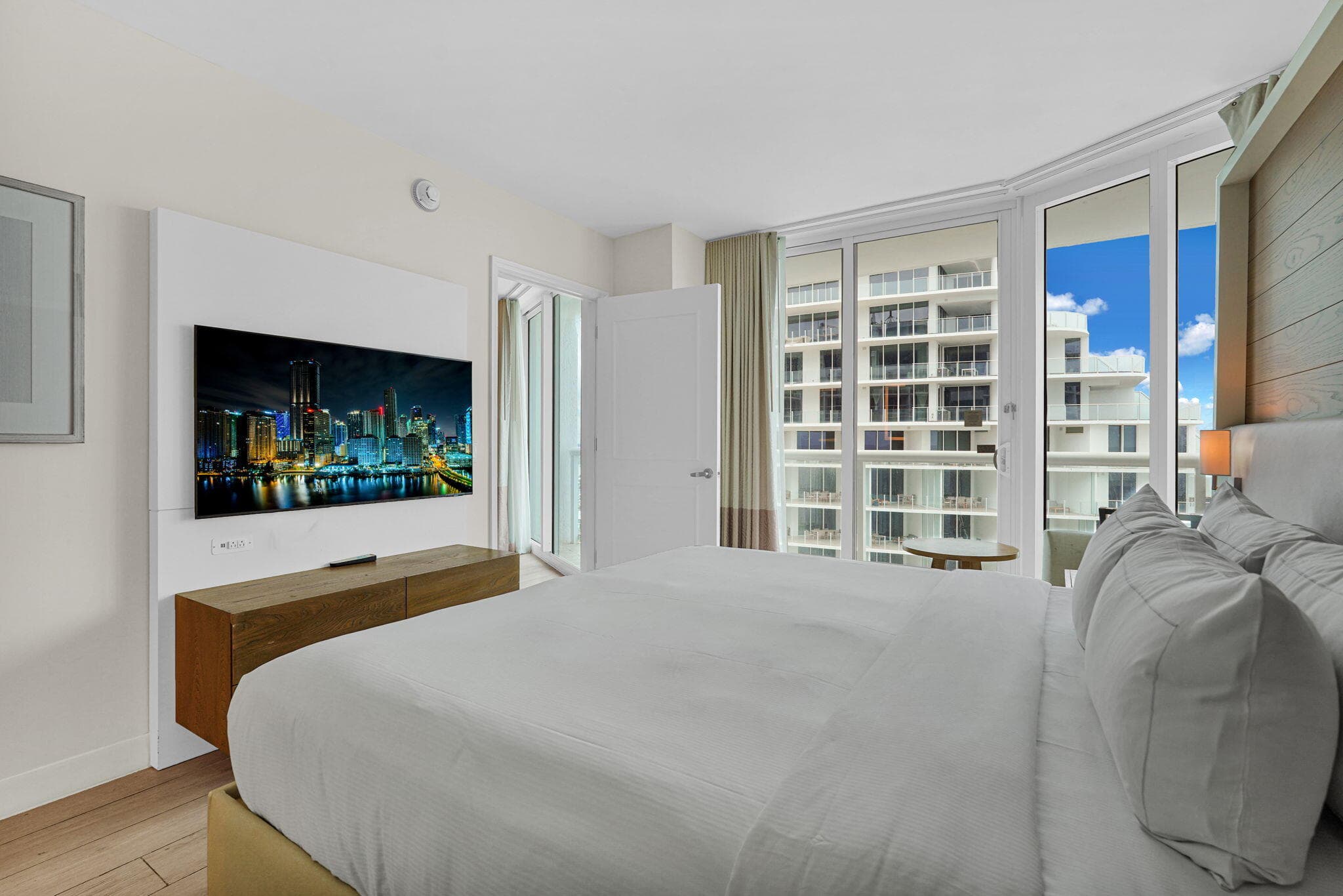 505 N Fort Lauderdale Beach Boulevard 2214, Fort Lauderdale, FL 33304 30