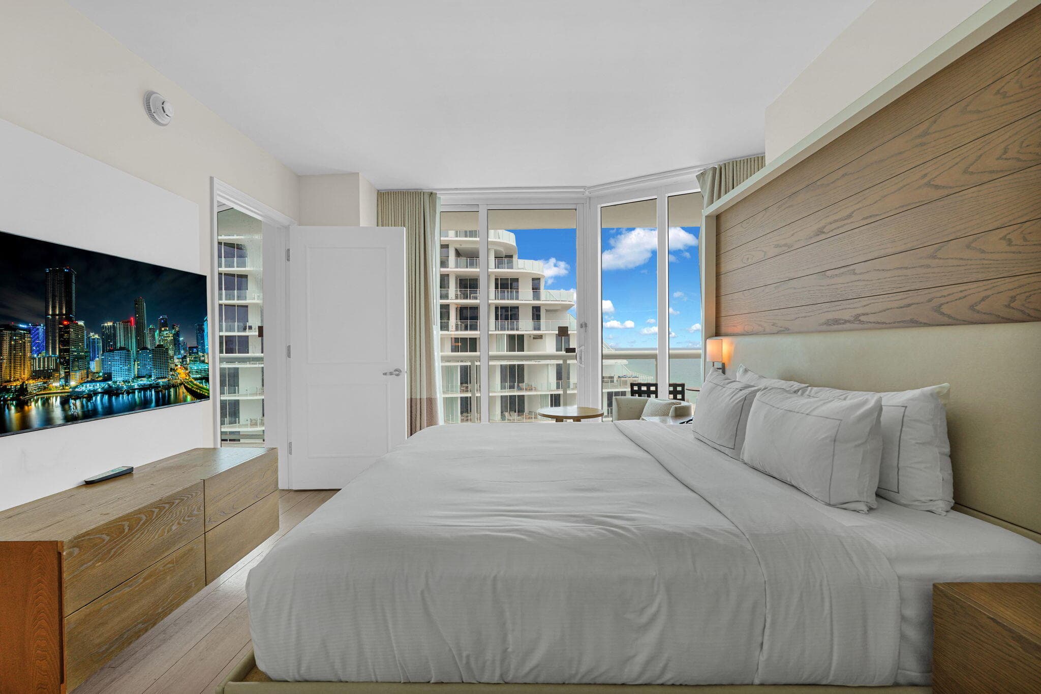 505 N Fort Lauderdale Beach Boulevard 2214, Fort Lauderdale, FL 33304 33