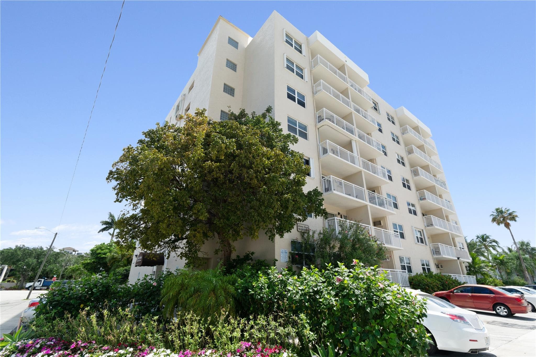 720 Orton Avenue 206, Fort Lauderdale, FL 33304 15