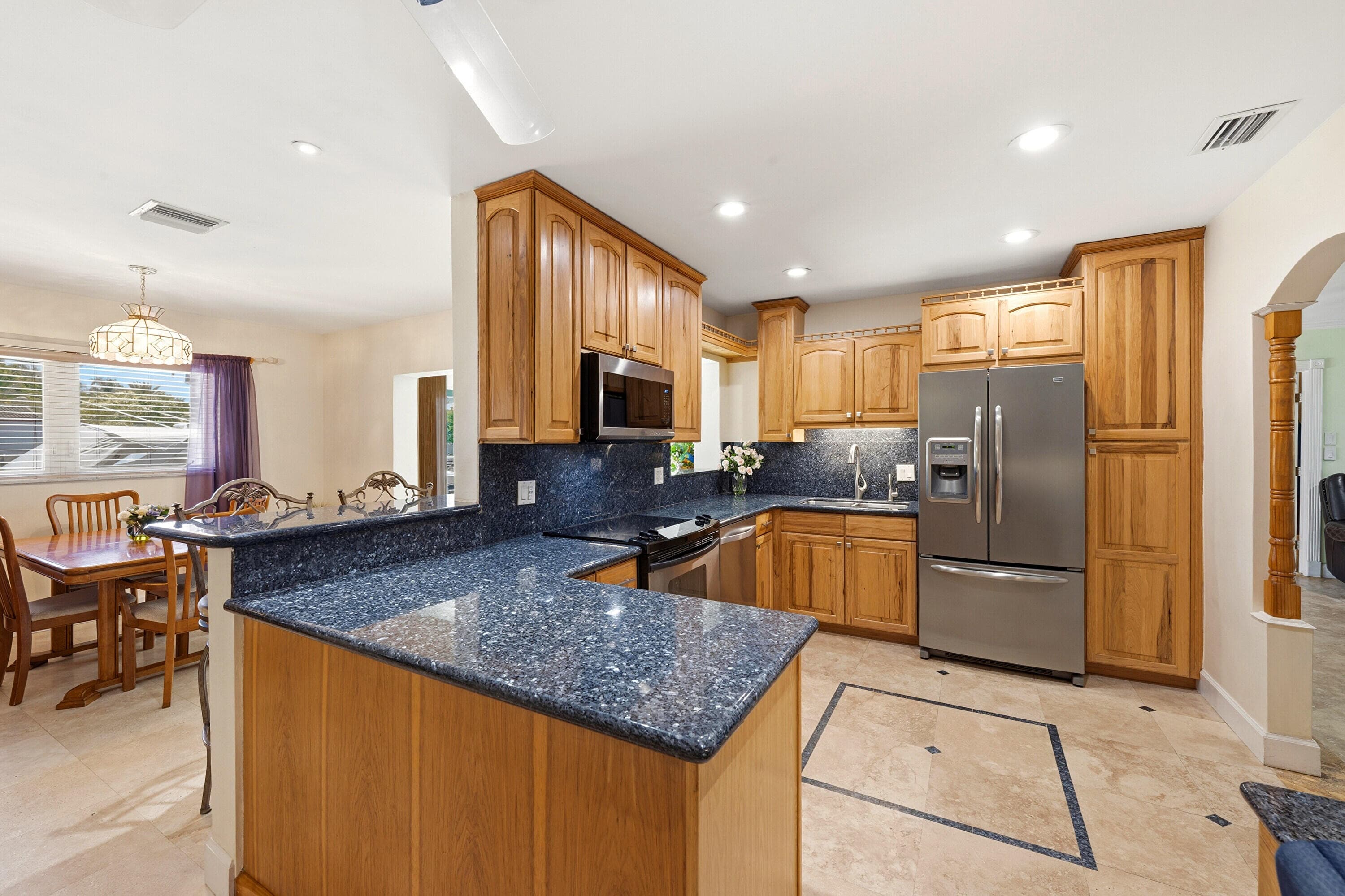 390 SE 12th Avenue, Pompano Beach, FL 33060 4