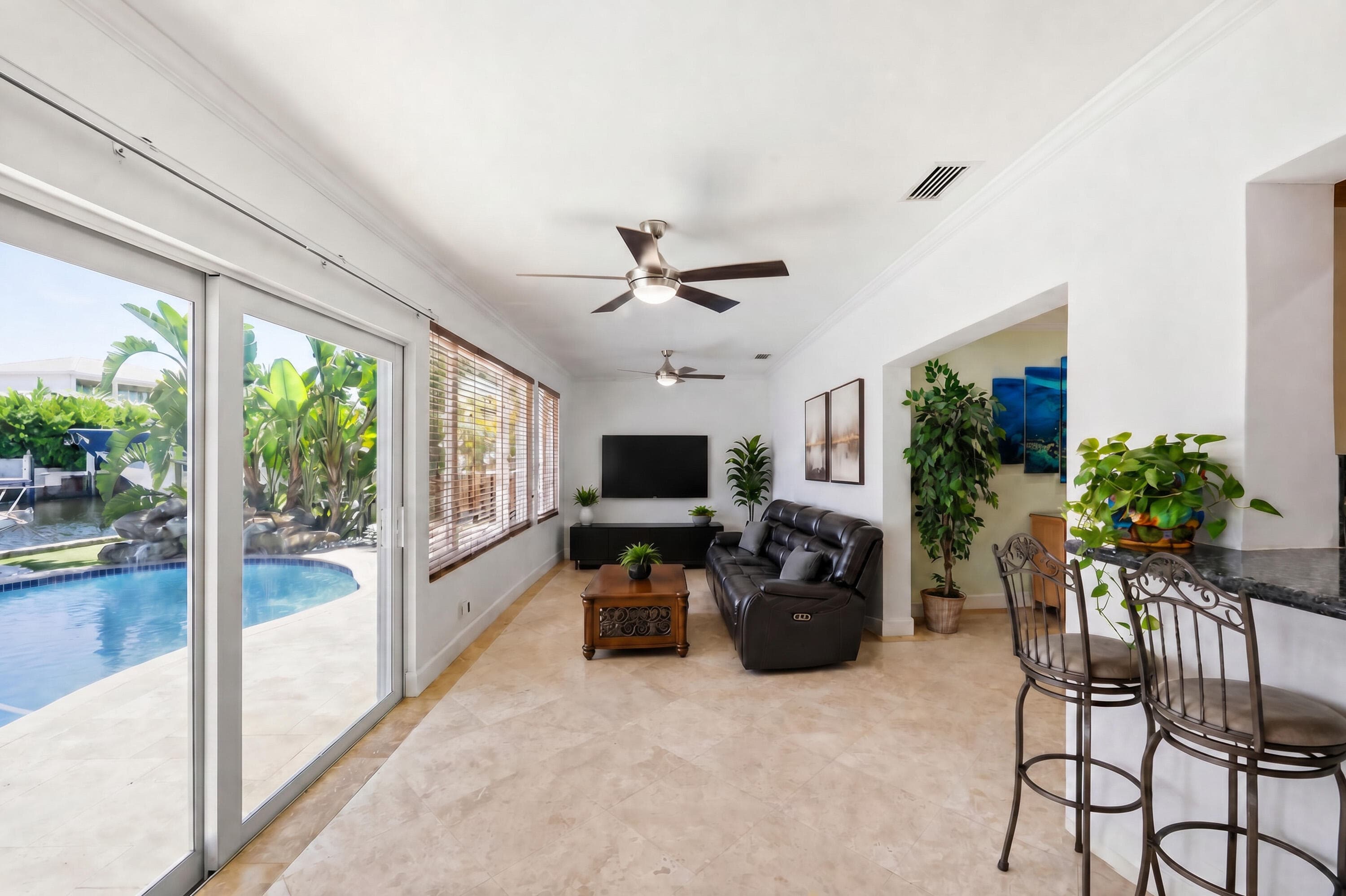390 SE 12th Avenue, Pompano Beach, FL 33060 27