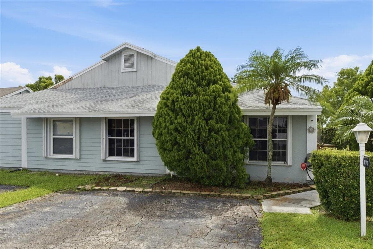 970 SW 111th Way, Davie, FL 33324 12