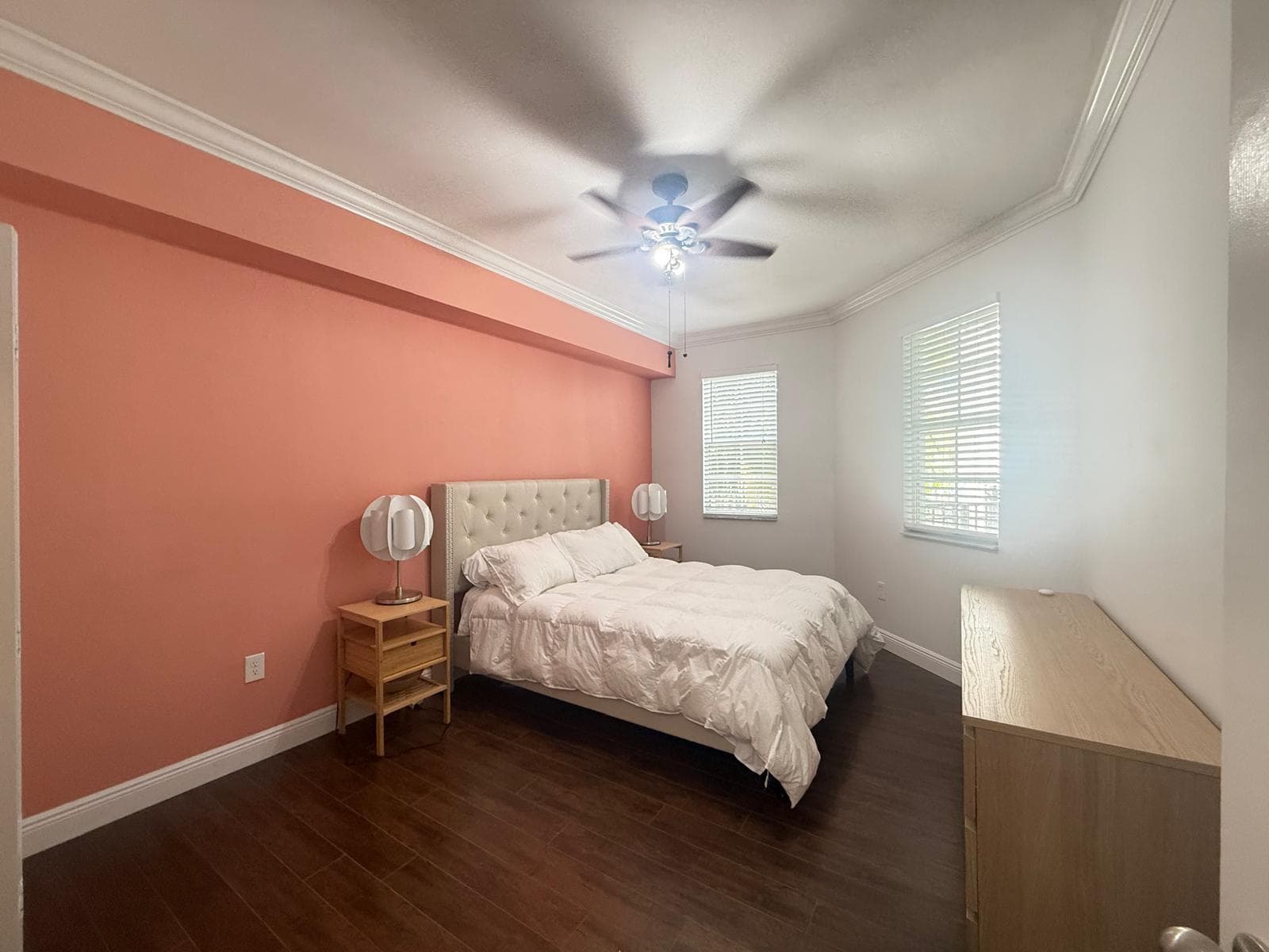 533 NE 3rd Avenue 415, Fort Lauderdale, FL 33301 9