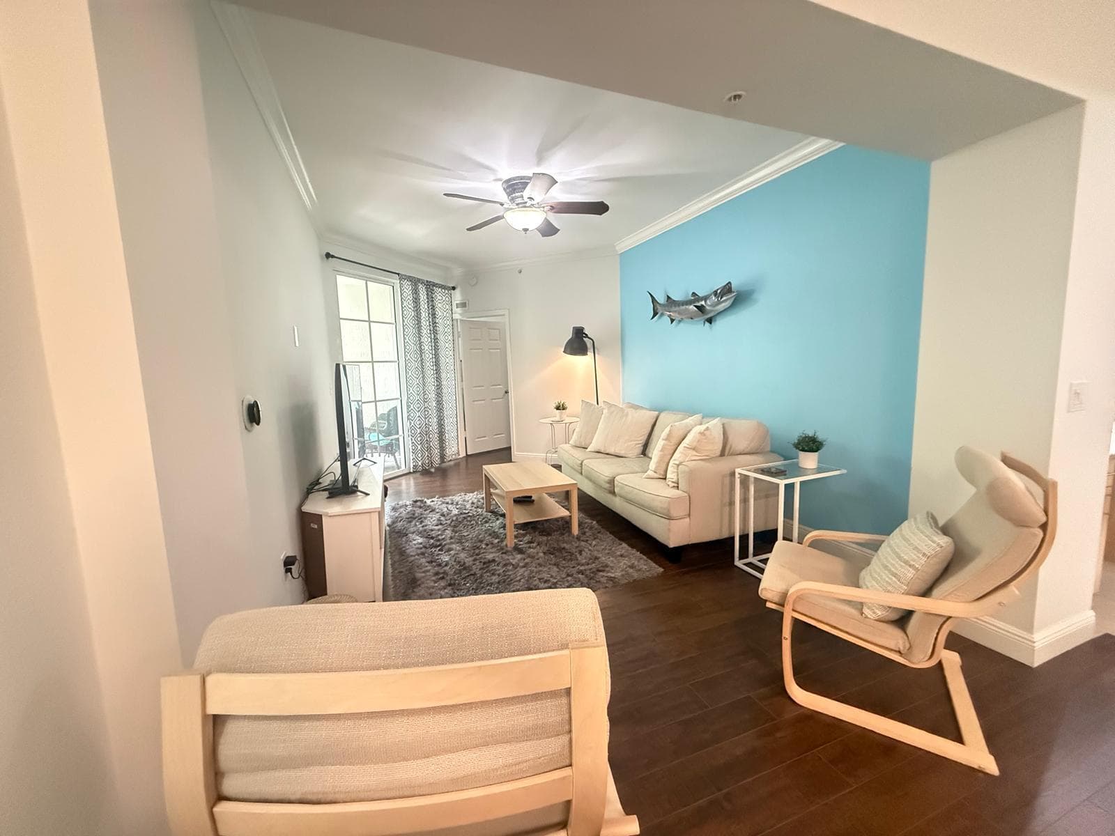 533 NE 3rd Avenue 415, Fort Lauderdale, FL 33301 23