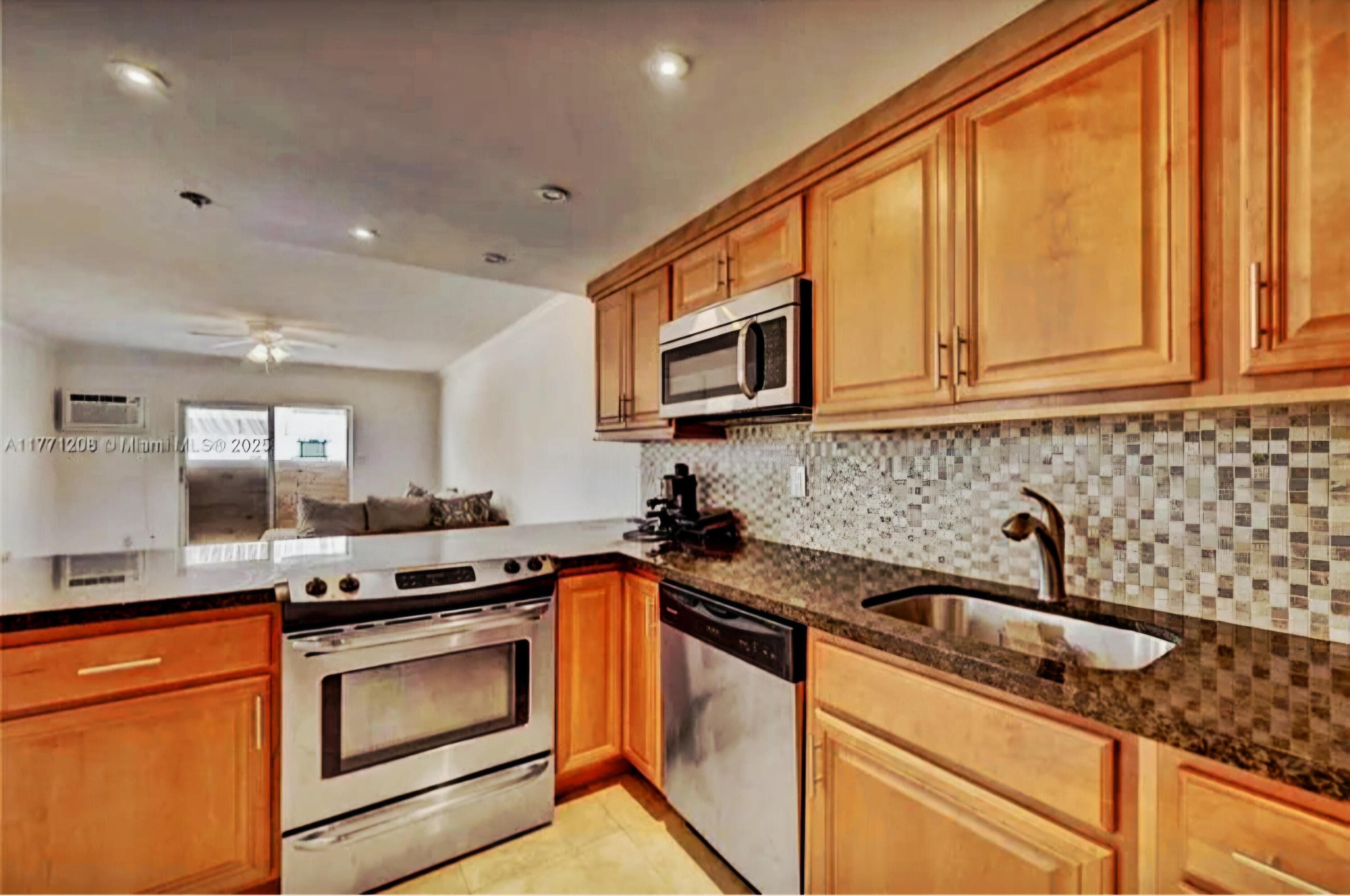 200 S Birch Road 208, Fort Lauderdale, FL 33316 10