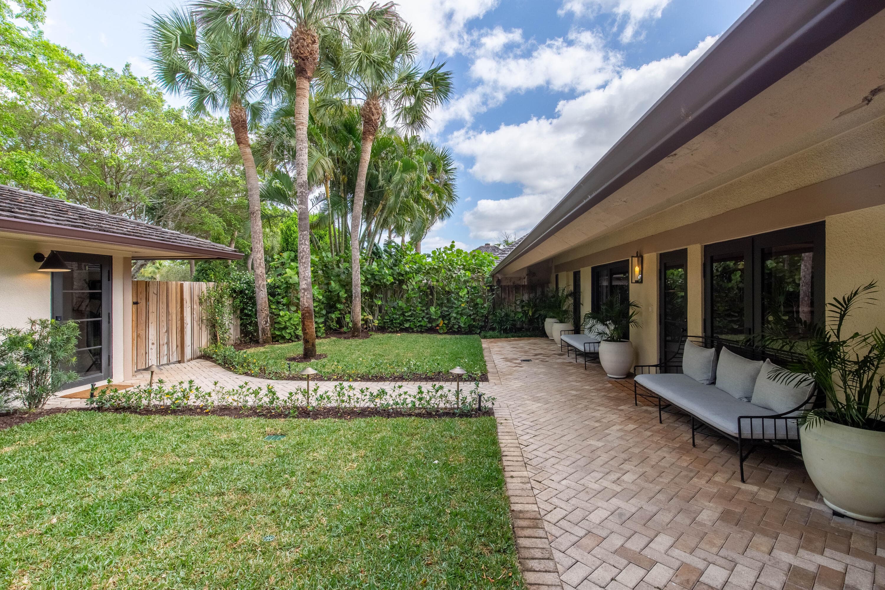 11669 Wimbledon Circle, Wellington, FL 33414 29