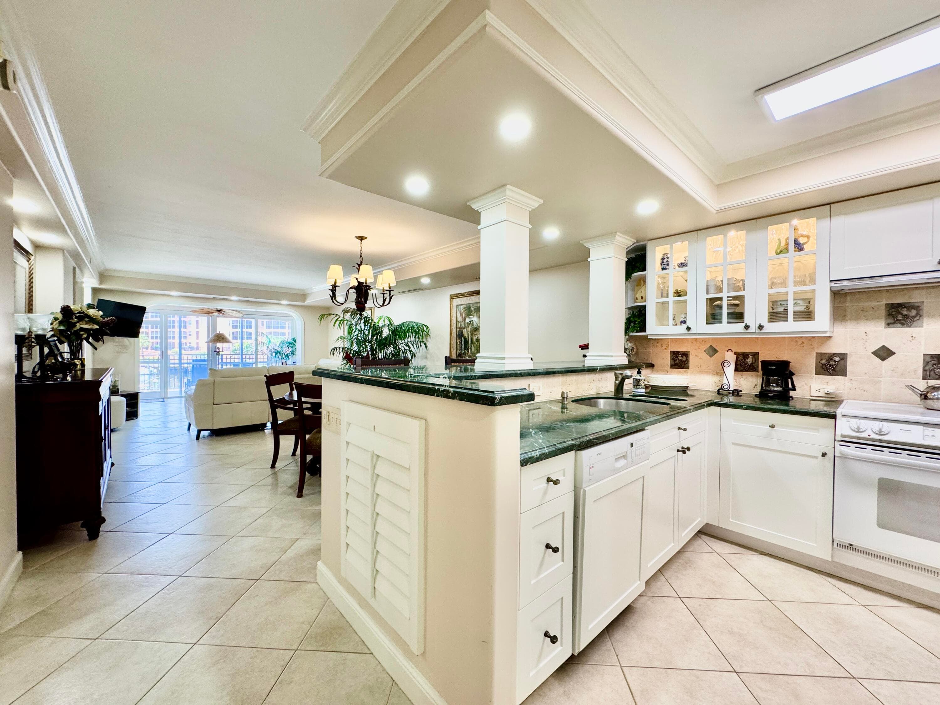 2871 N Ocean Boulevard M132, Boca Raton, FL 33431 5