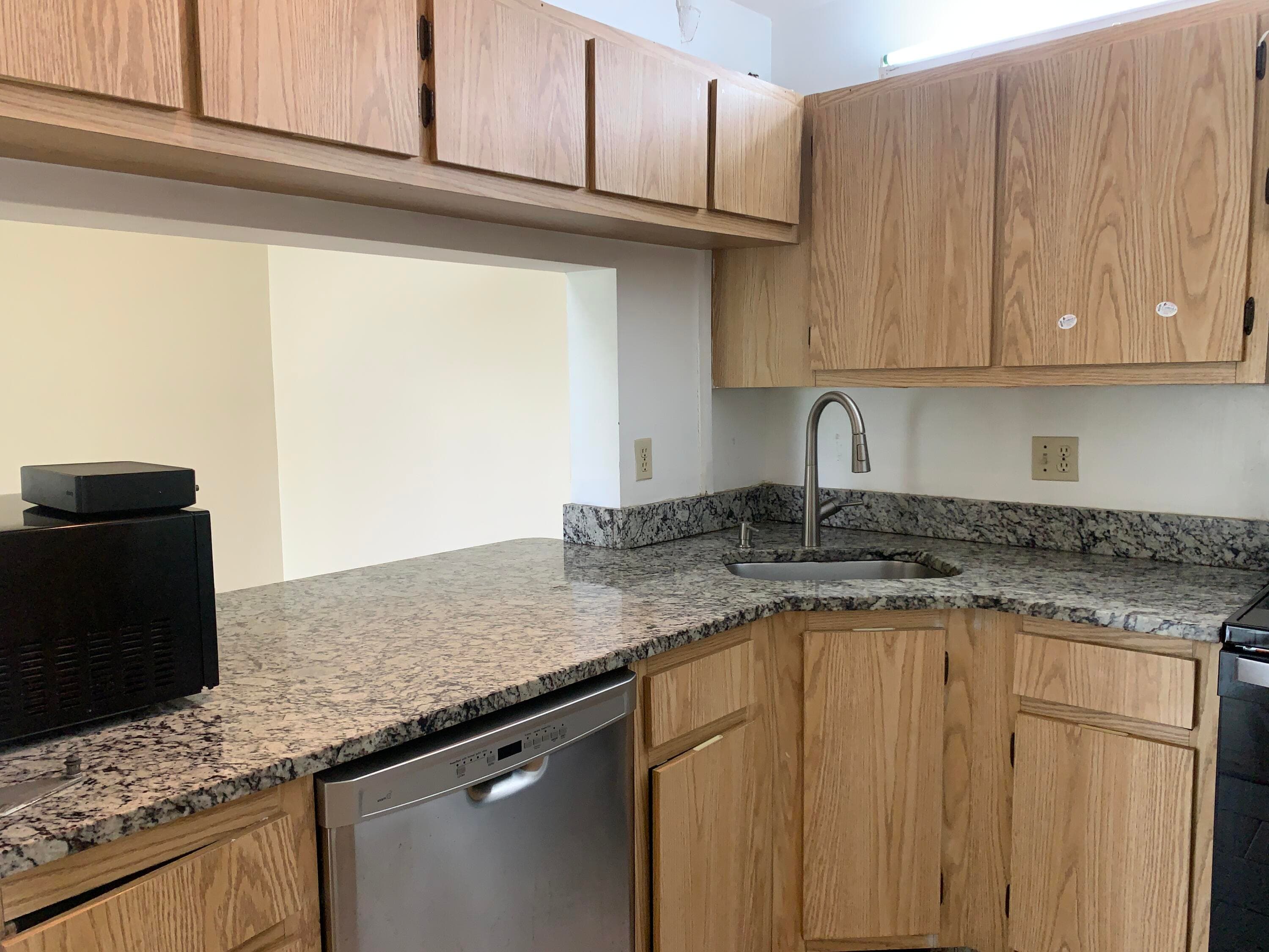 1113 Green Pine Boulevard B3, West Palm Beach, FL 33409 5