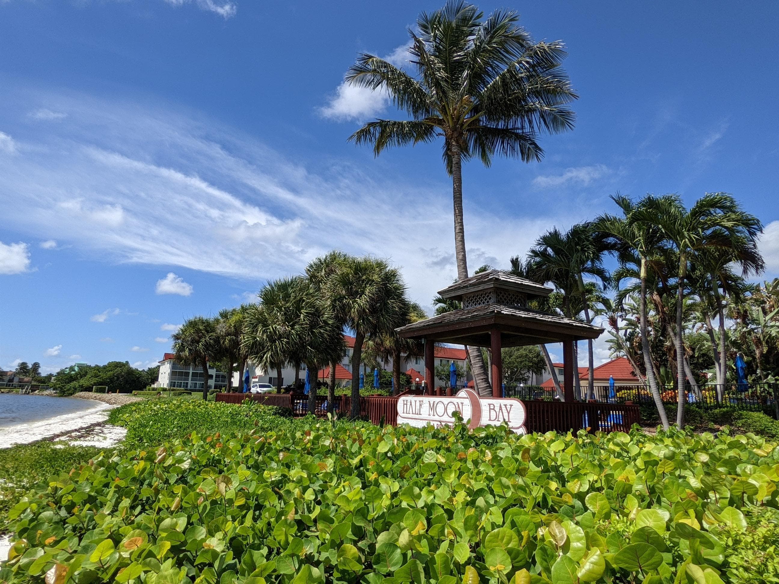 105 Half Moon Circle F2, Hypoluxo, FL 33462 34