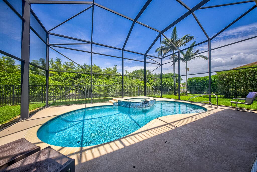 1681 Lakefield North Court, Wellington, FL 33414 45