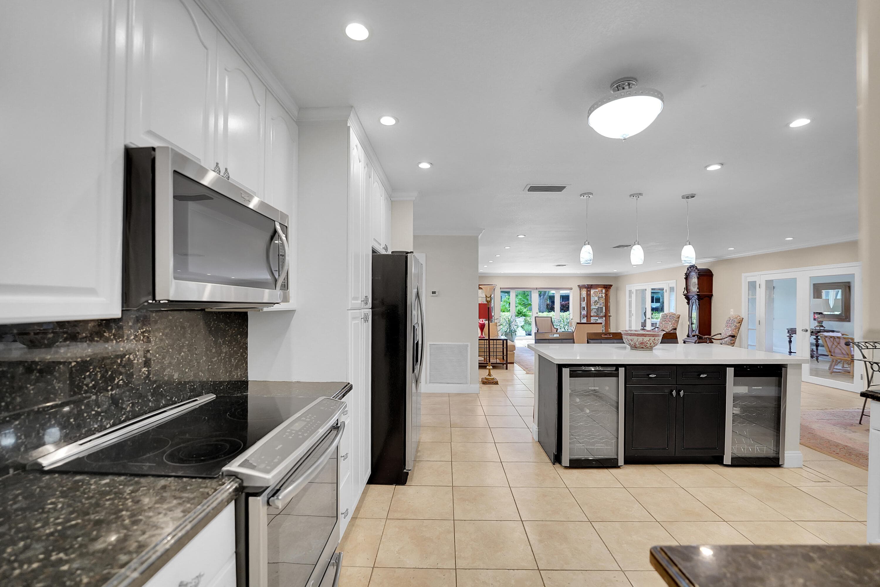 1019 E Cypress Drive, Pompano Beach, FL 33069 18