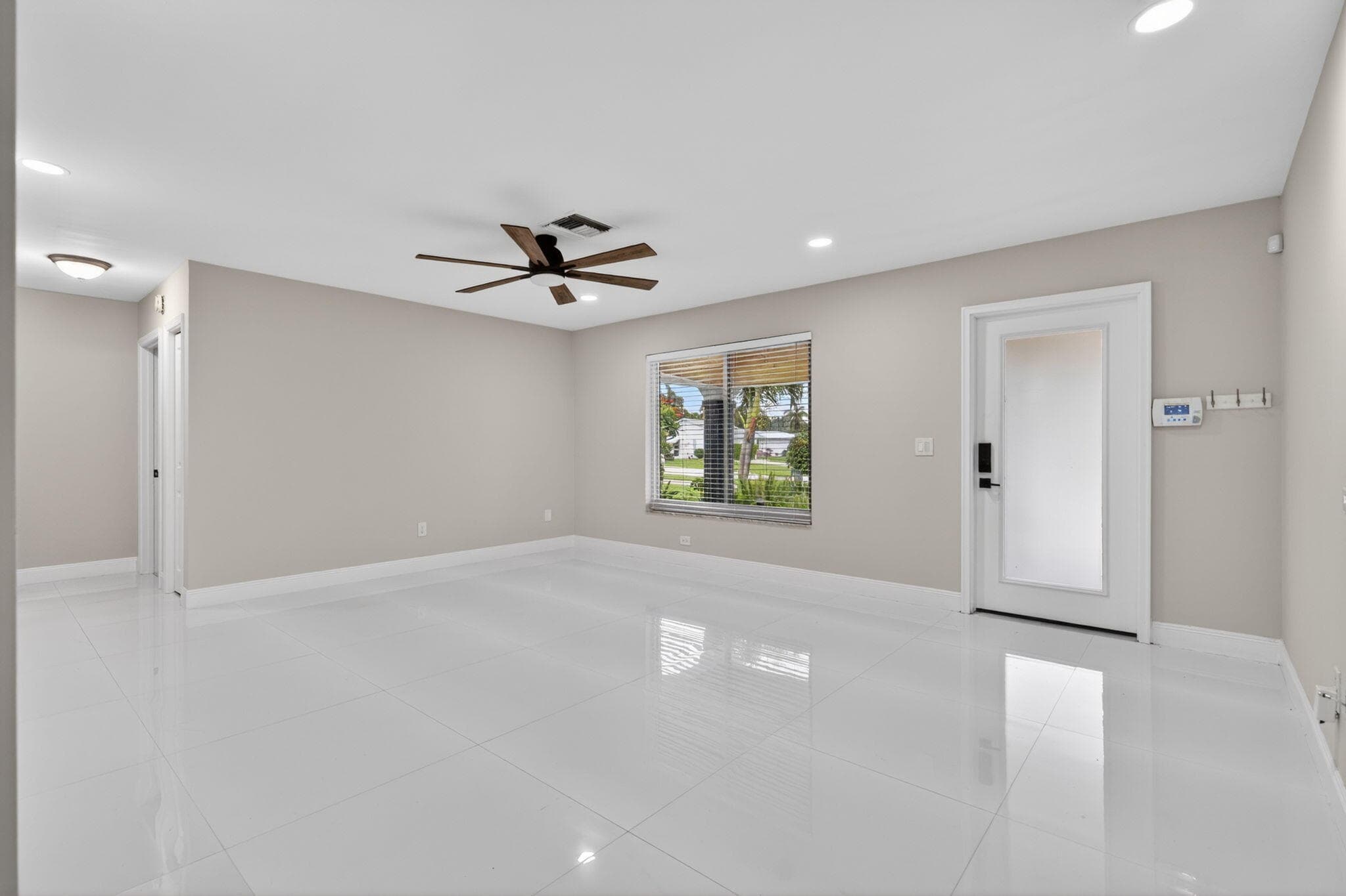 10339 Daphne Avenue, Palm Beach Gardens, FL 33410 8