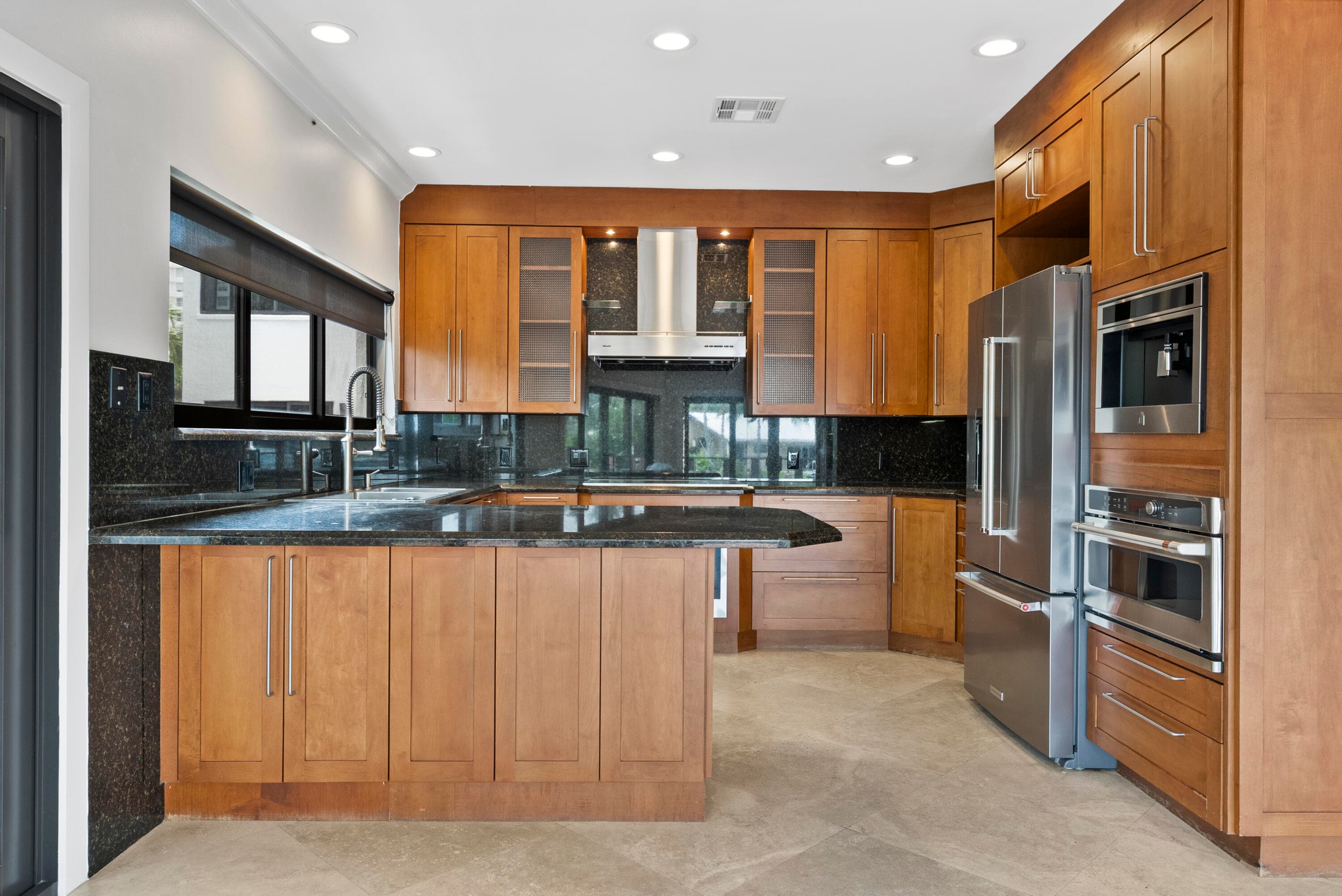 1121 Bel Air Drive, Highland Beach, FL 33487 15