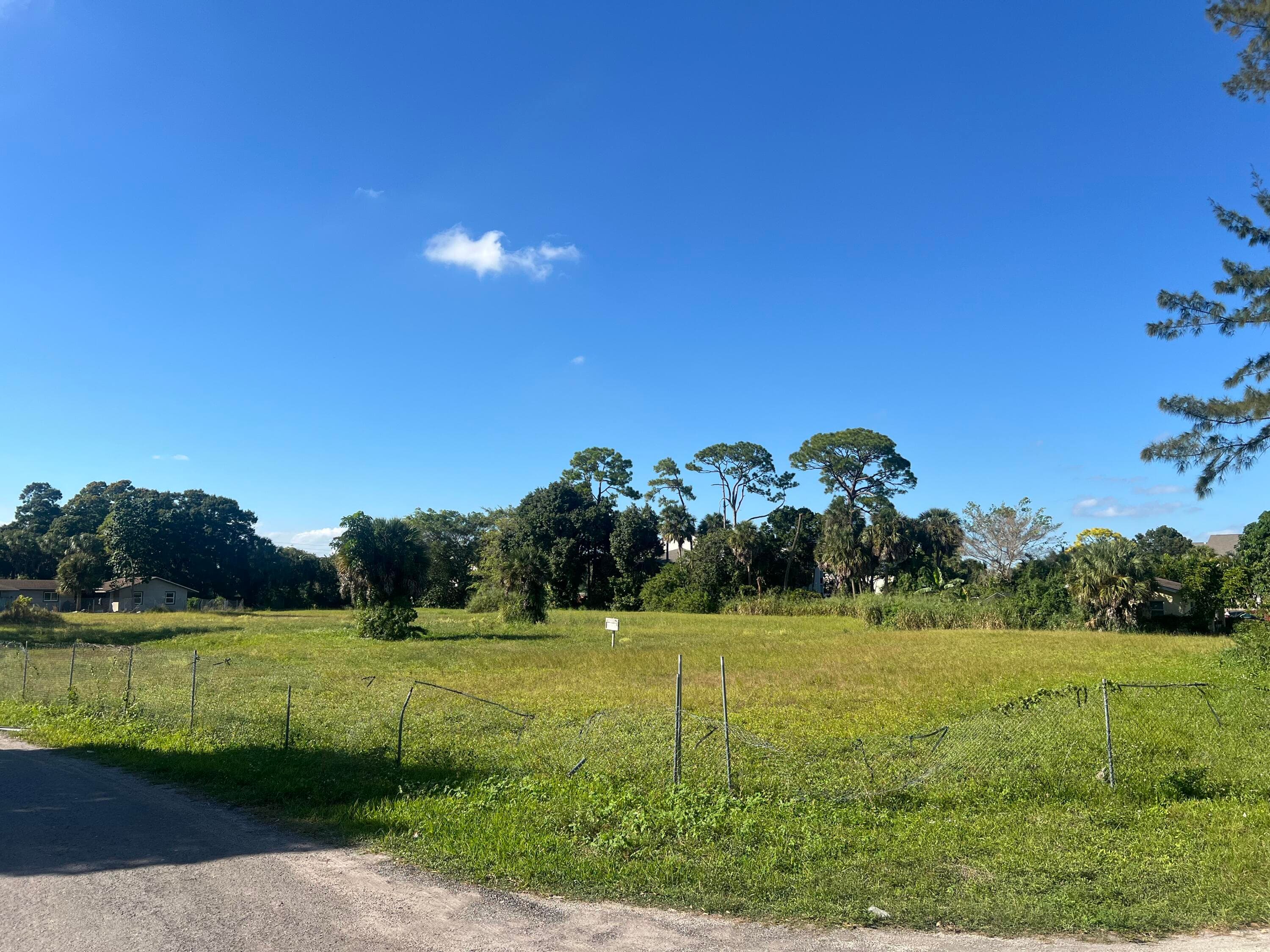 0000 Pineridge Lane, West Palm Beach, FL 33417 2