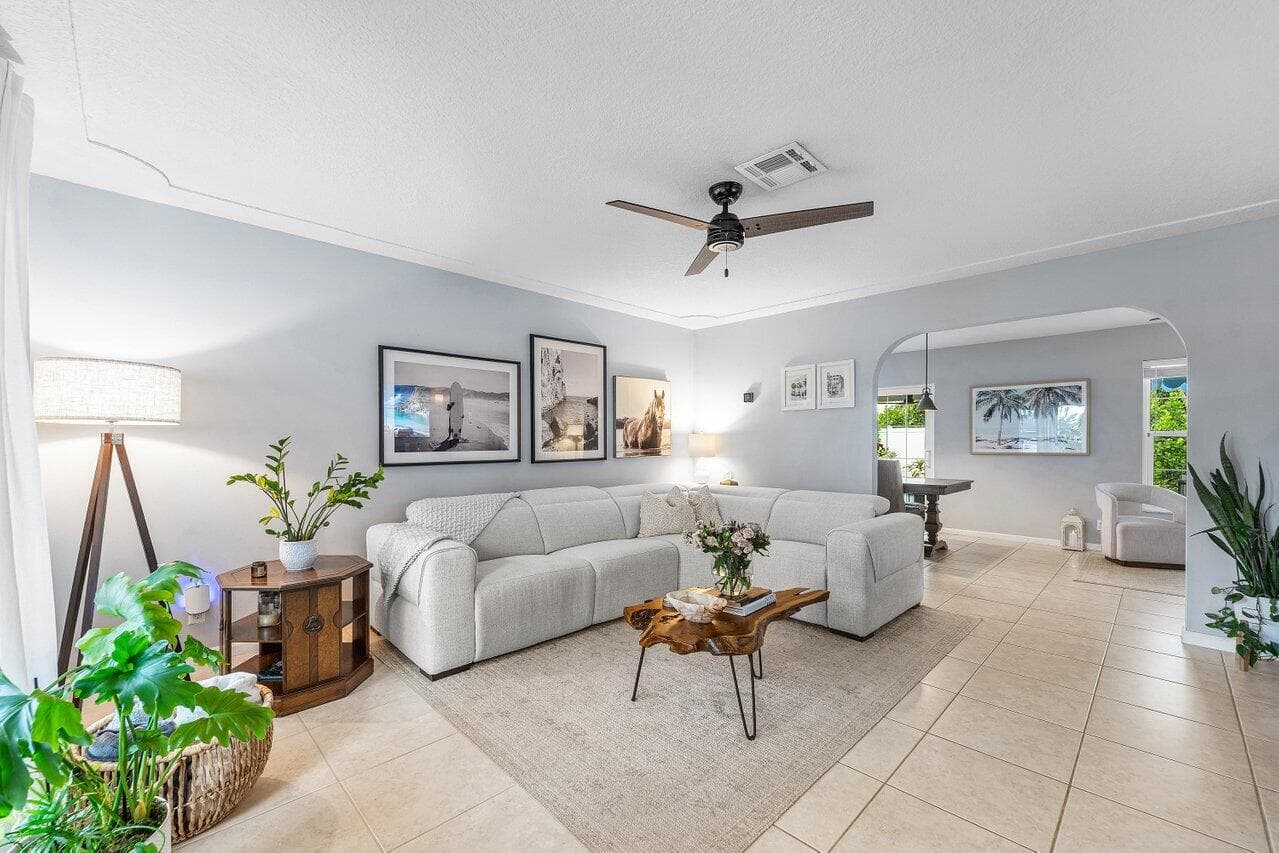 2527 SW 12th Street, Boynton Beach, FL 33426 11