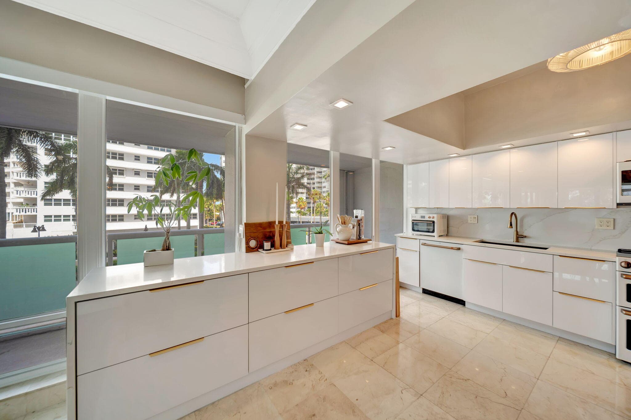 2100 S Ocean Lane 101-102, Fort Lauderdale, FL 33316 15