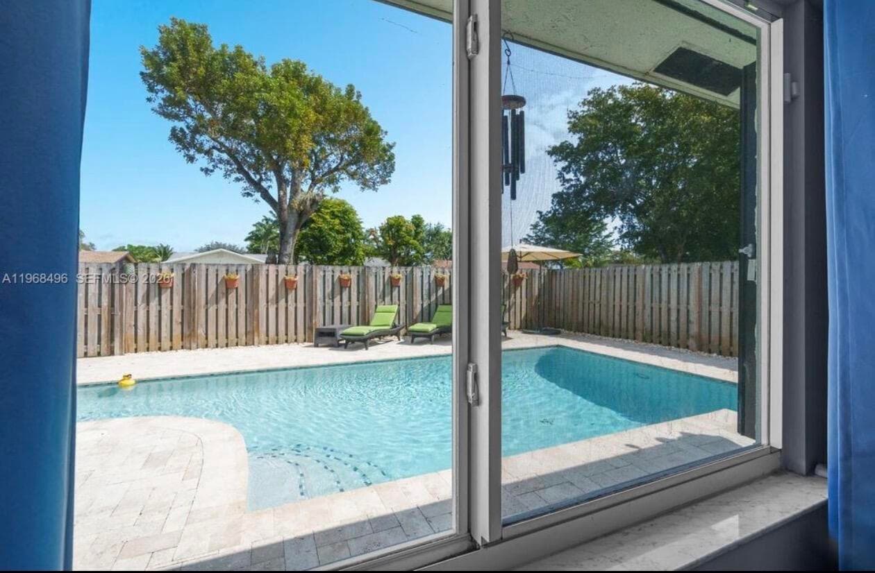 2900 NW 69th Court, Fort Lauderdale, FL 33309 32