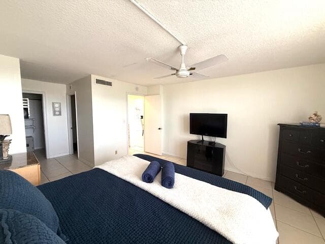 4 Royal Palm Way 601, Boca Raton, FL 33432 30