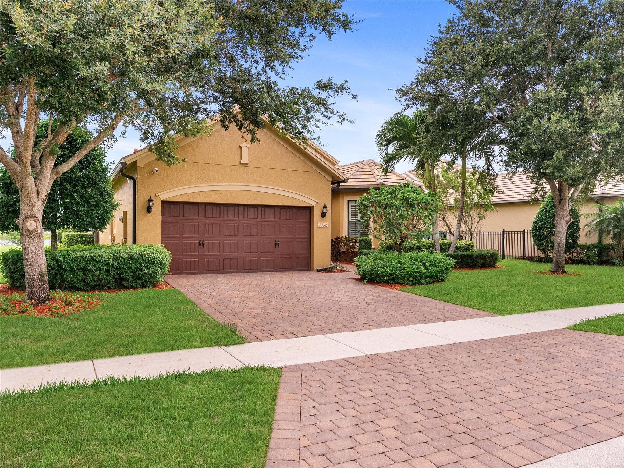 4452 Siena Circle, Wellington, FL 33414 45