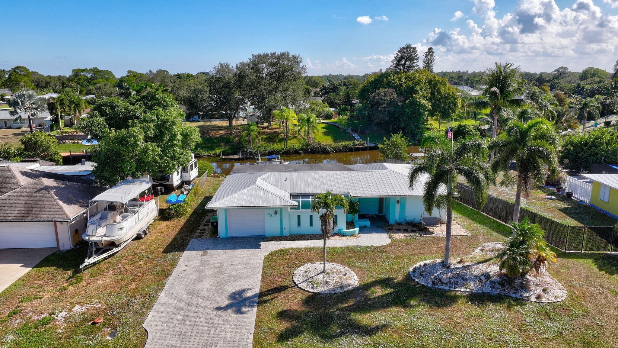 683 SE Harborview Drive, Port St. Lucie, FL 34983 47