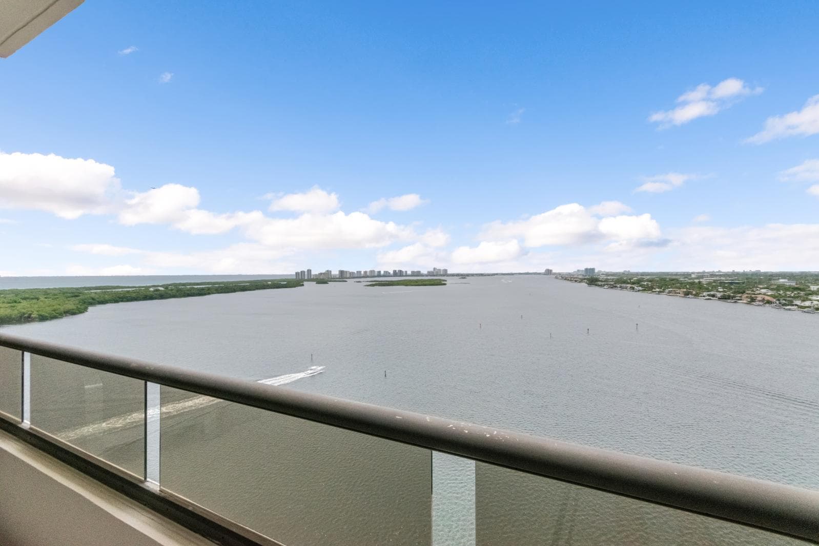 100 Lakeshore Drive 1755, North Palm Beach, FL 33408 34