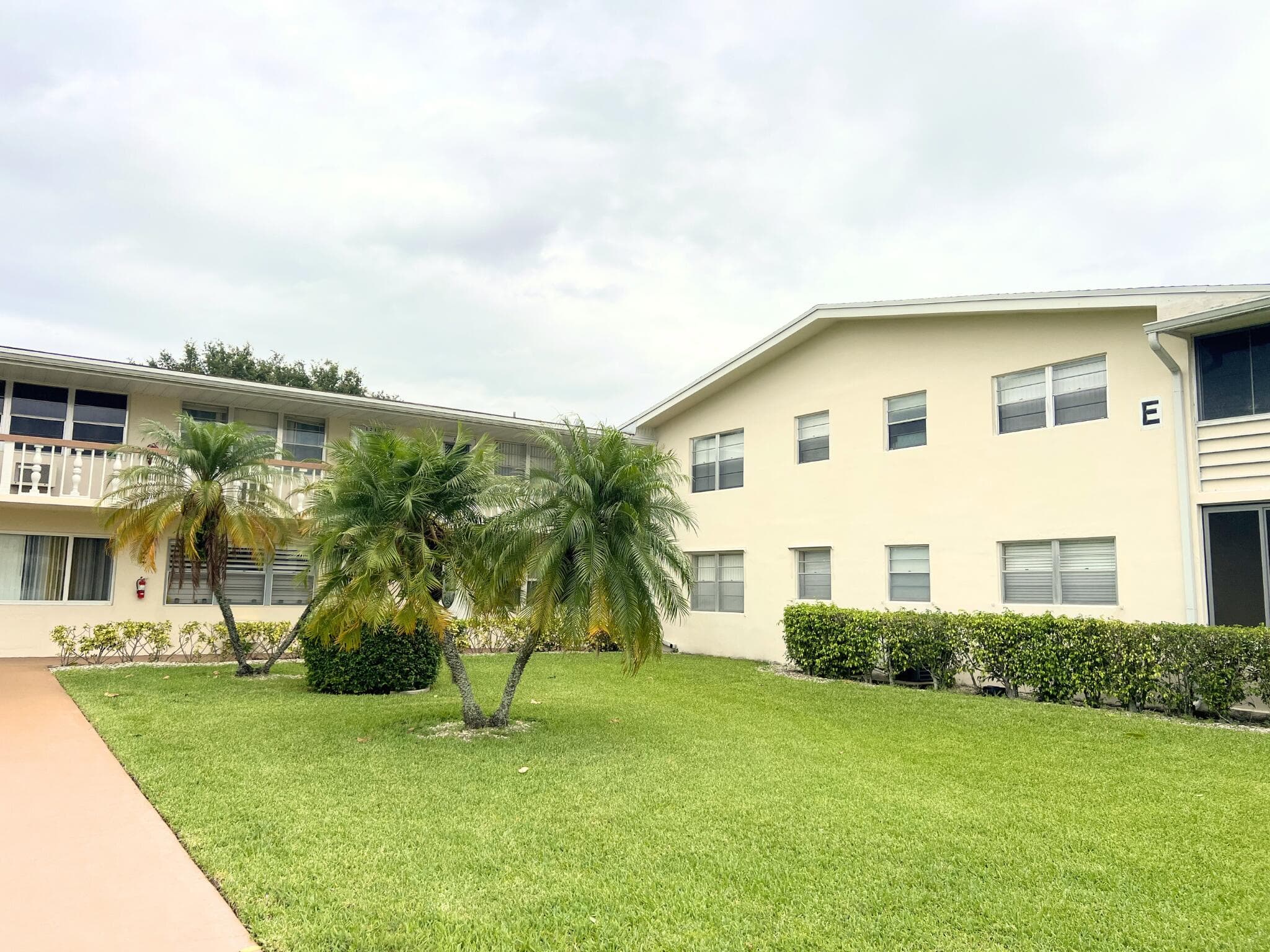 124 E Andover E 124, West Palm Beach, FL 33417