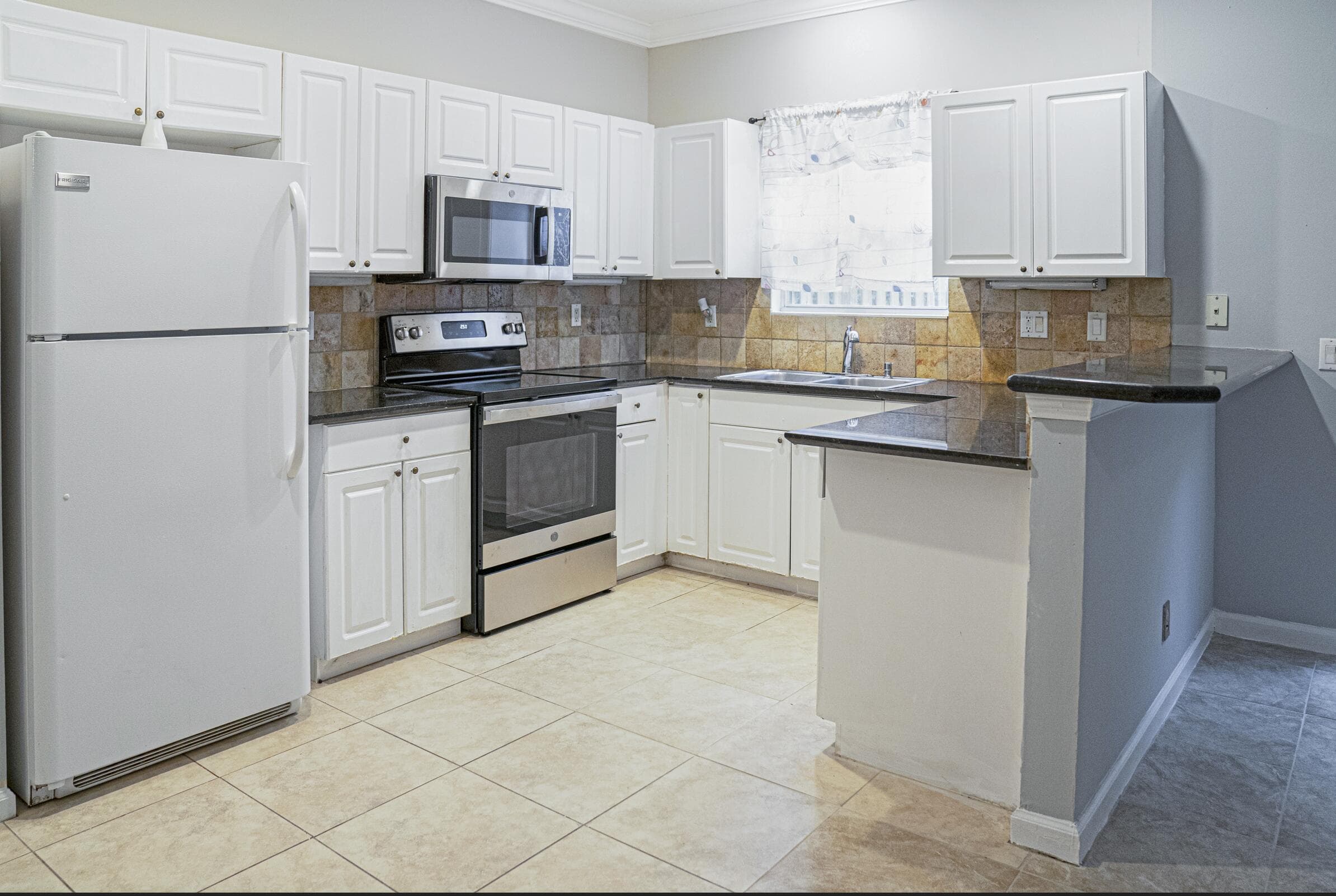 130 Baldwin Boulevard, Greenacres, FL 33463 5